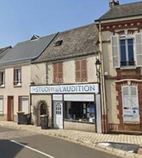 Immeuble mixte de 140 m² - voves.jpg