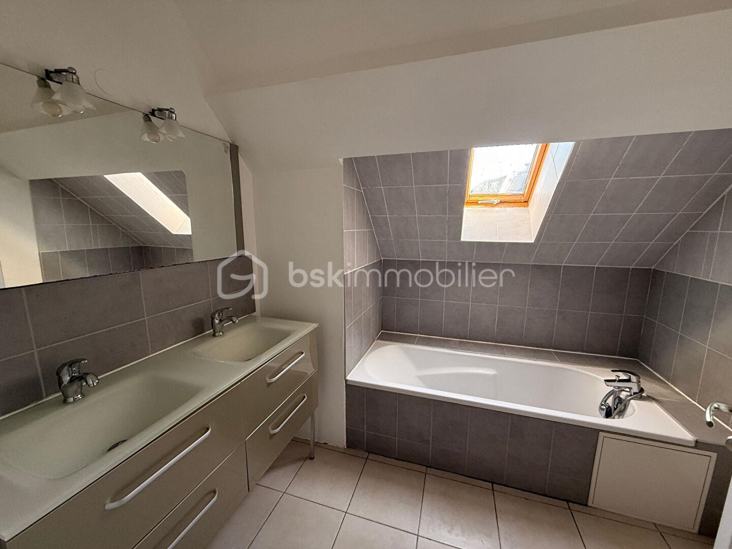 Immeuble mixte de 140 m² - zzz.jpg