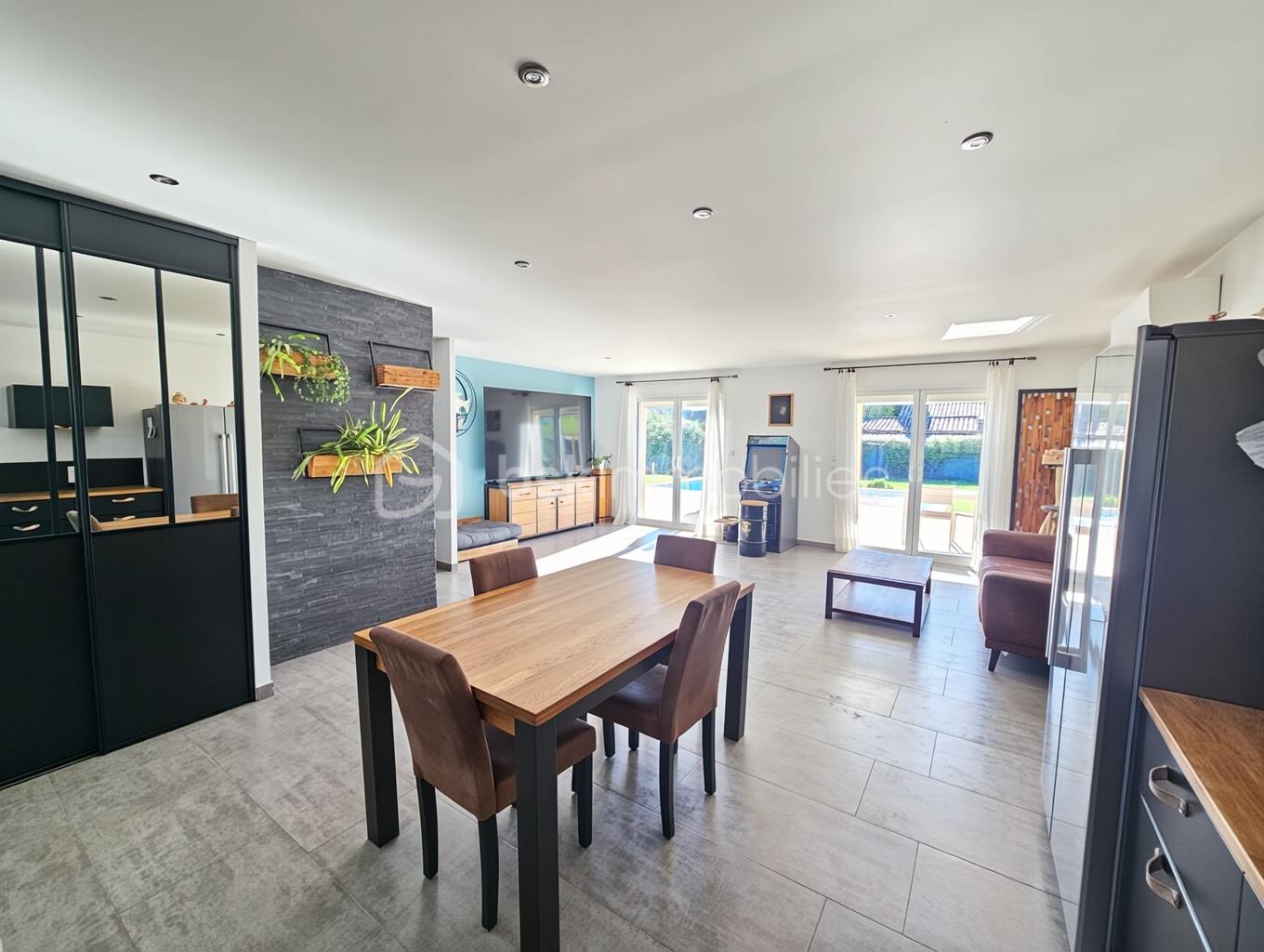 Maison de 100 m² - cffeea5ed8868b7-1.png