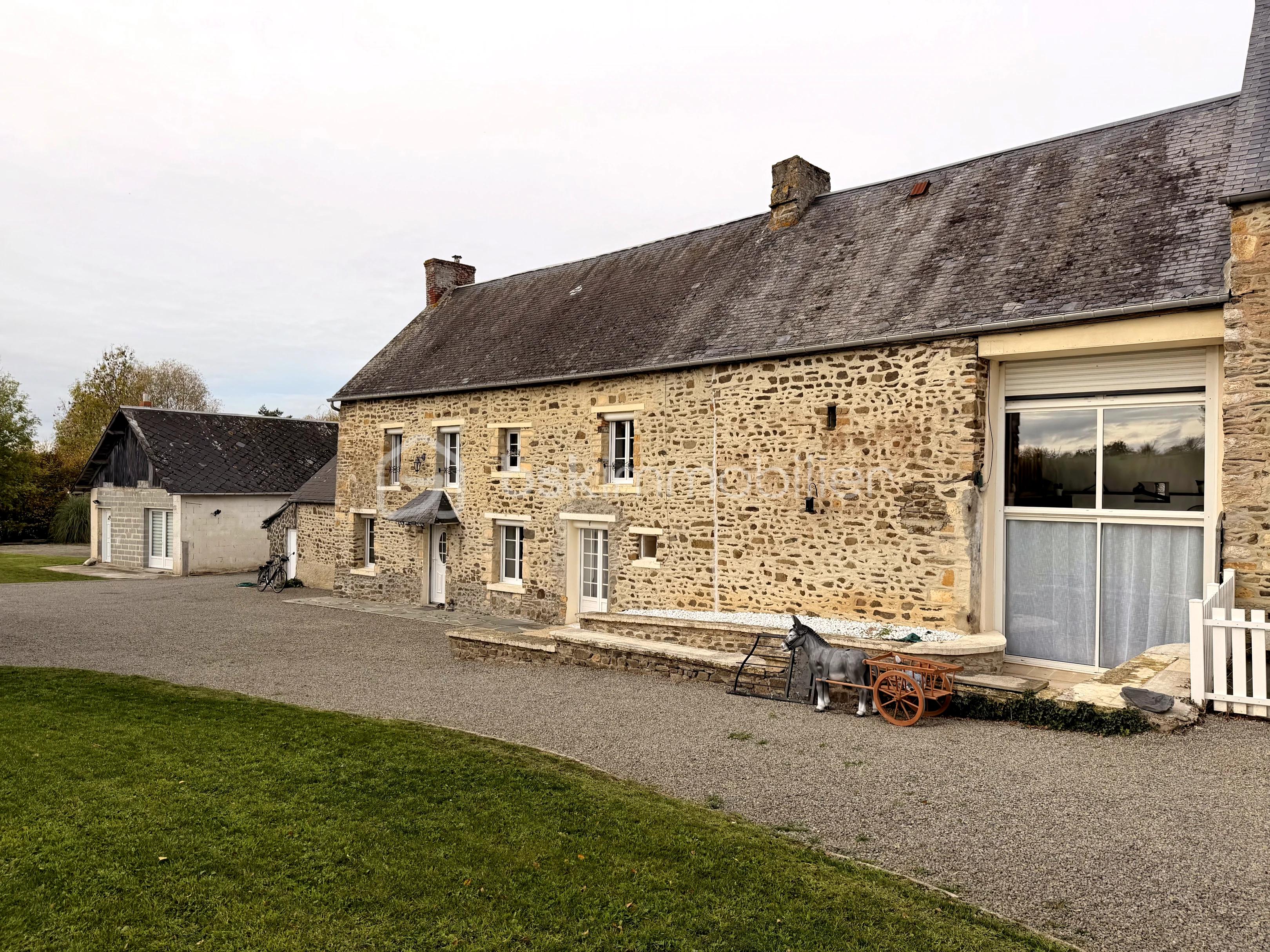 Maison de 180 m² - liloo-downloaderx23cD4