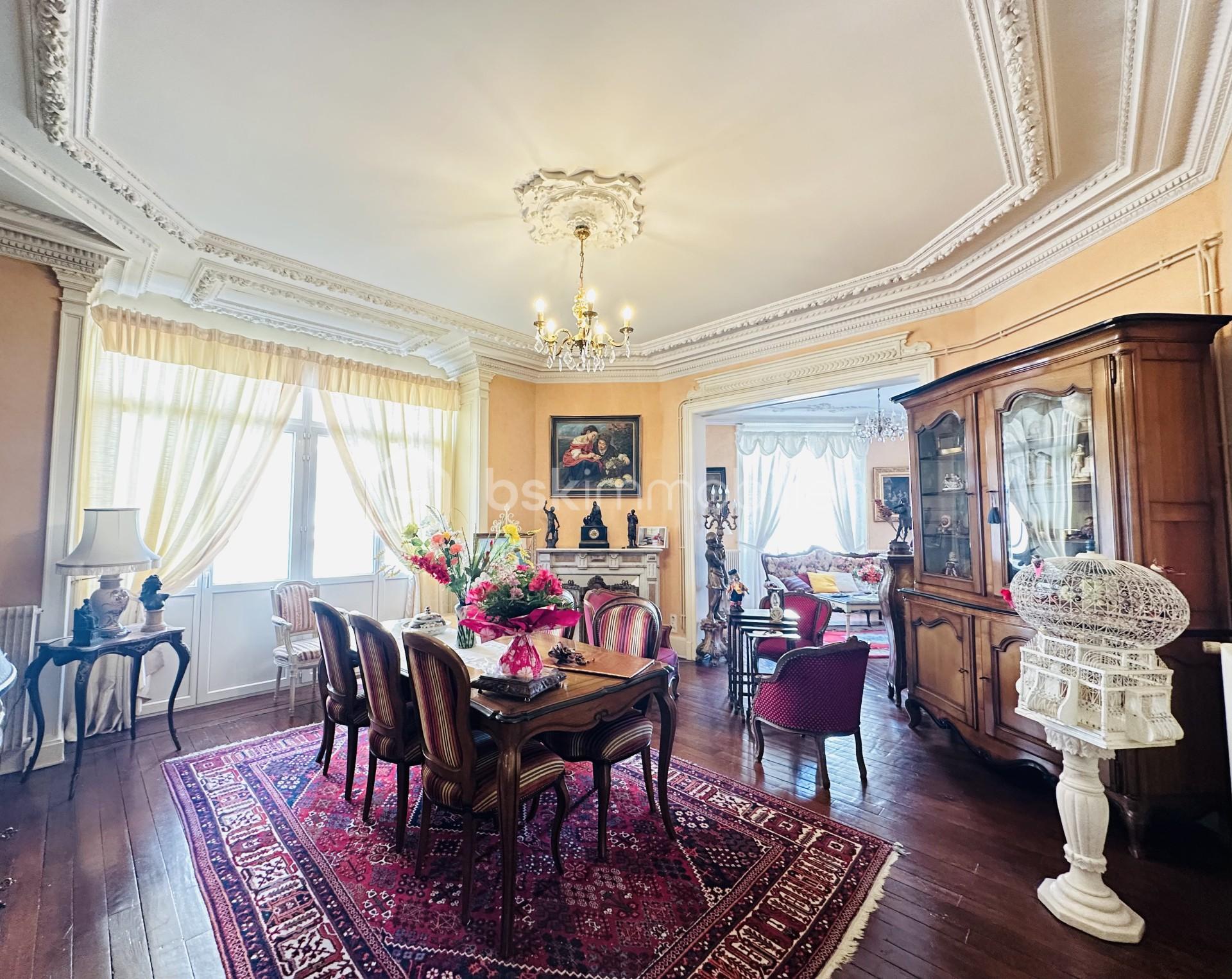 Appartement de 176,83 m² - Salle à manger.jpg