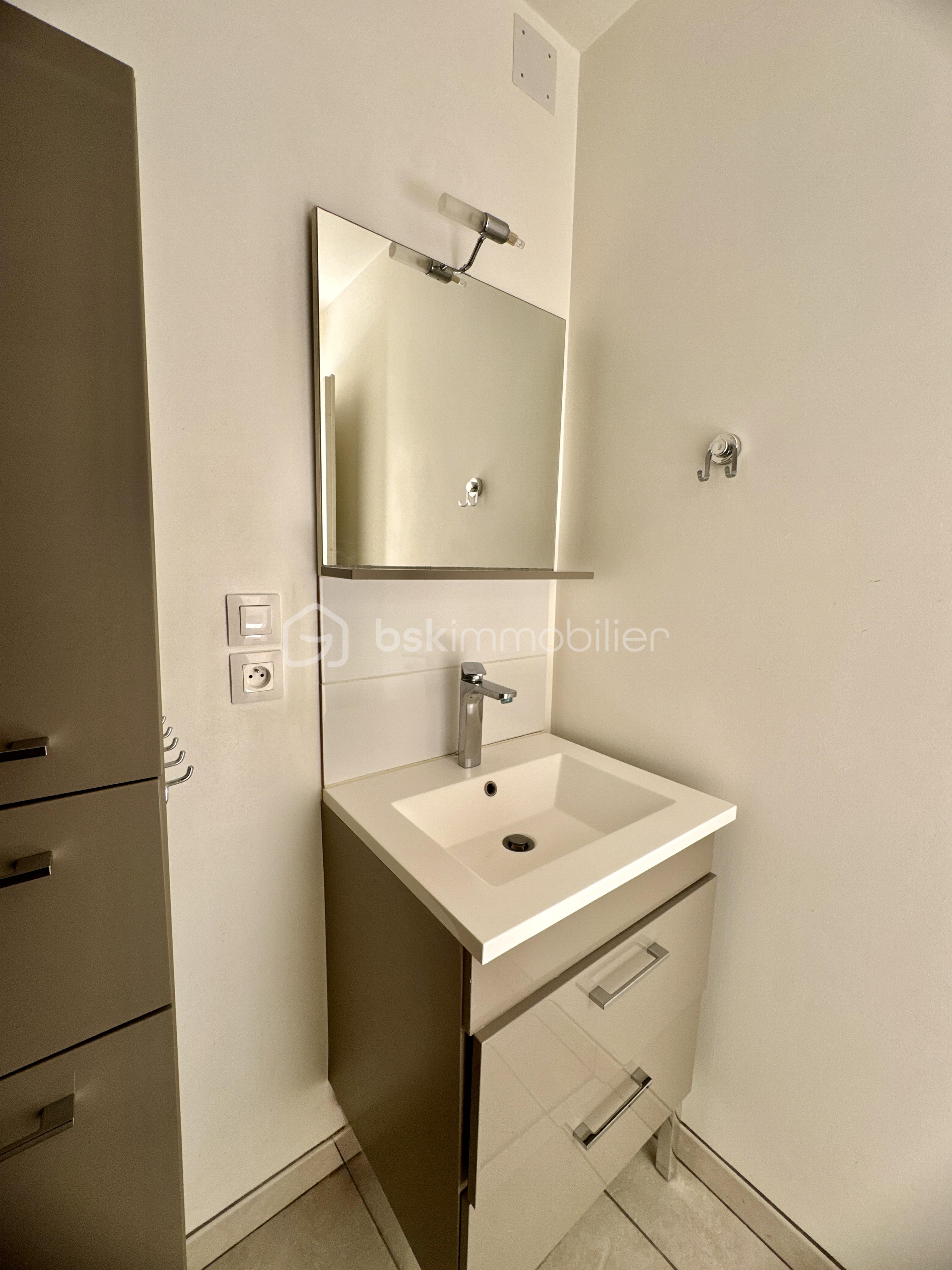Maison traditionnelle de 97 m² - DJI_20250803_193922_359.jpg