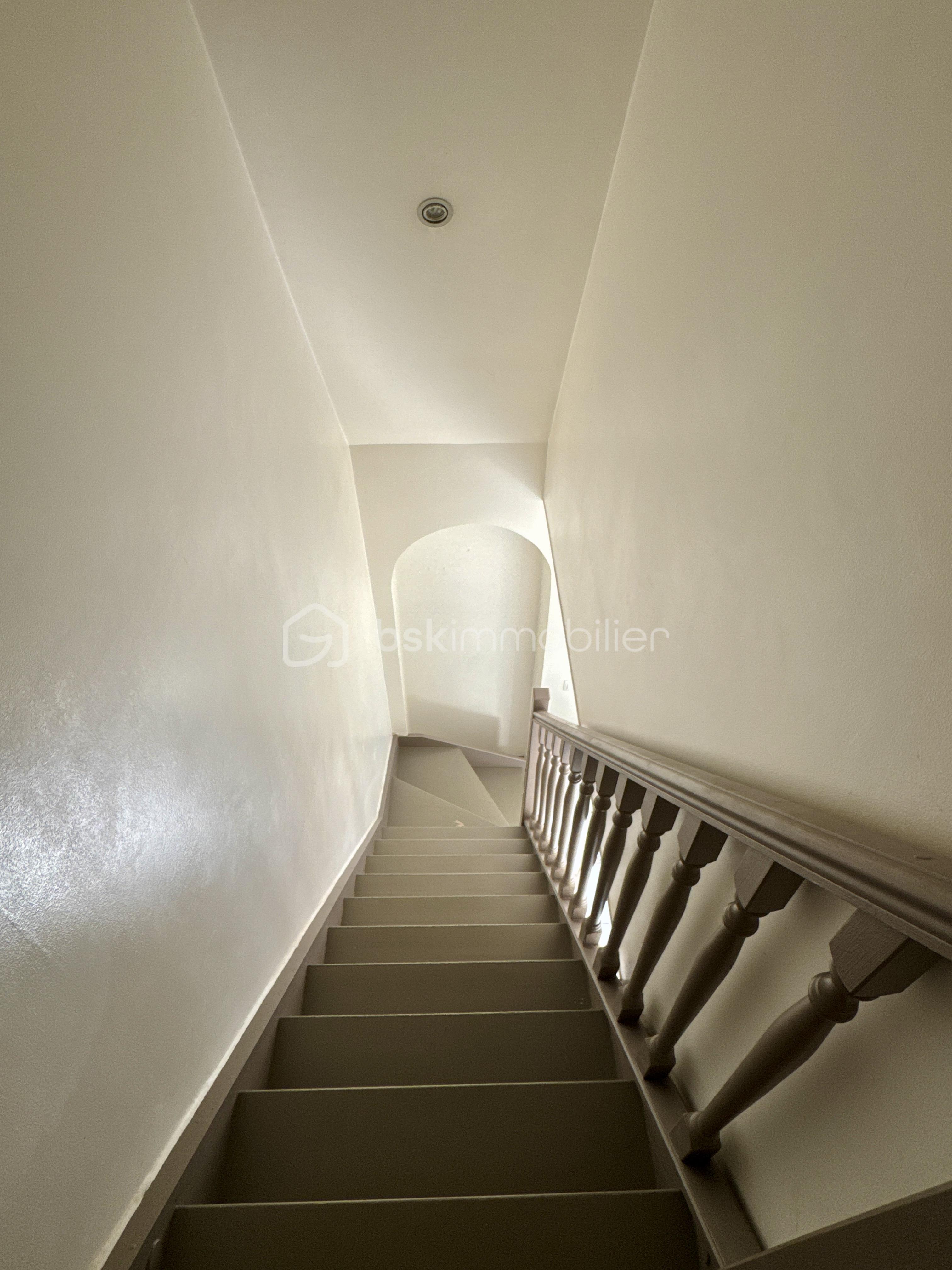 Maison traditionnelle de 97 m² - DJI_20250803_193832_499.jpg