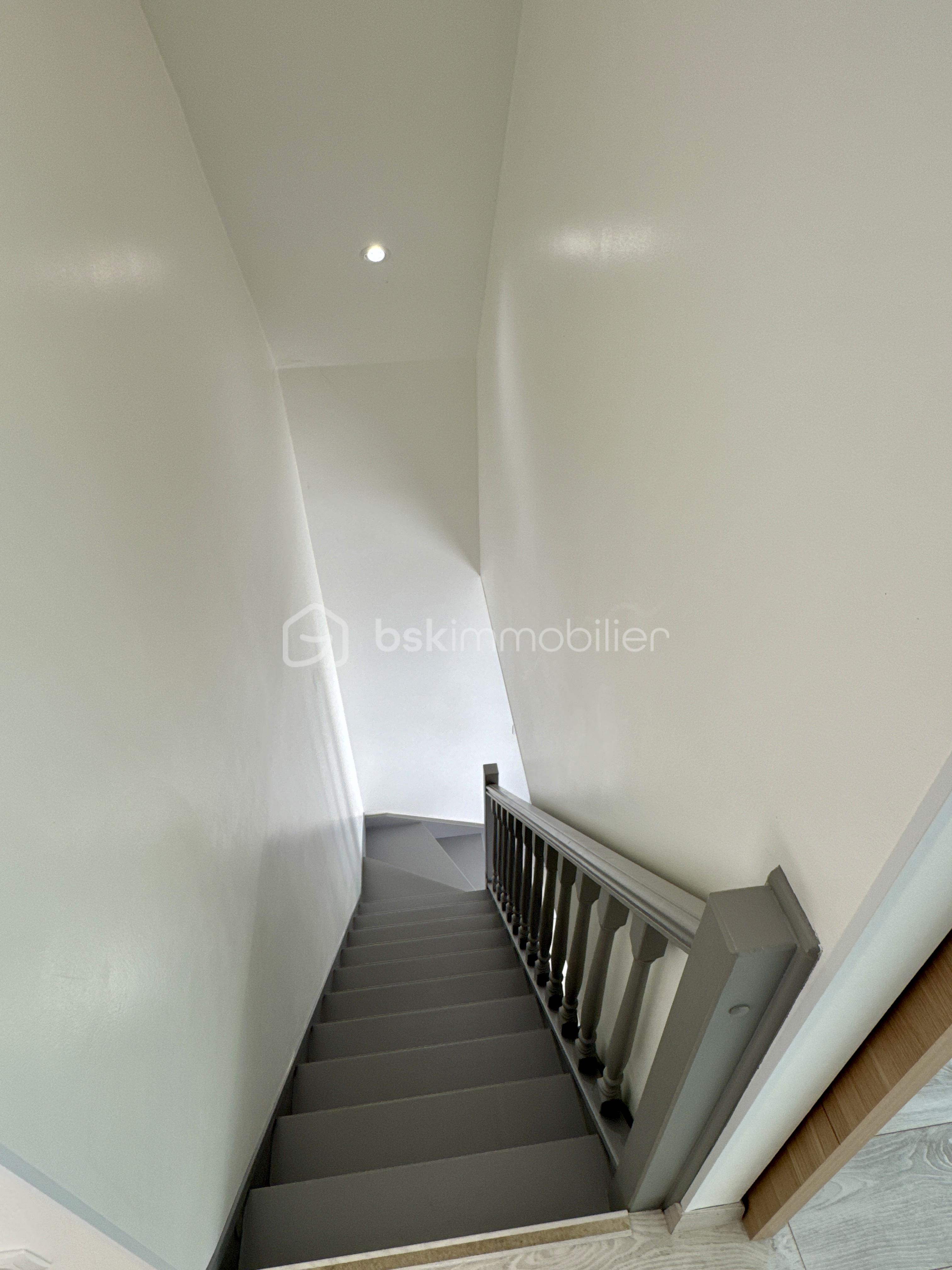 Maison traditionnelle de 97 m² - DJI_20250803_192922_032.jpg
