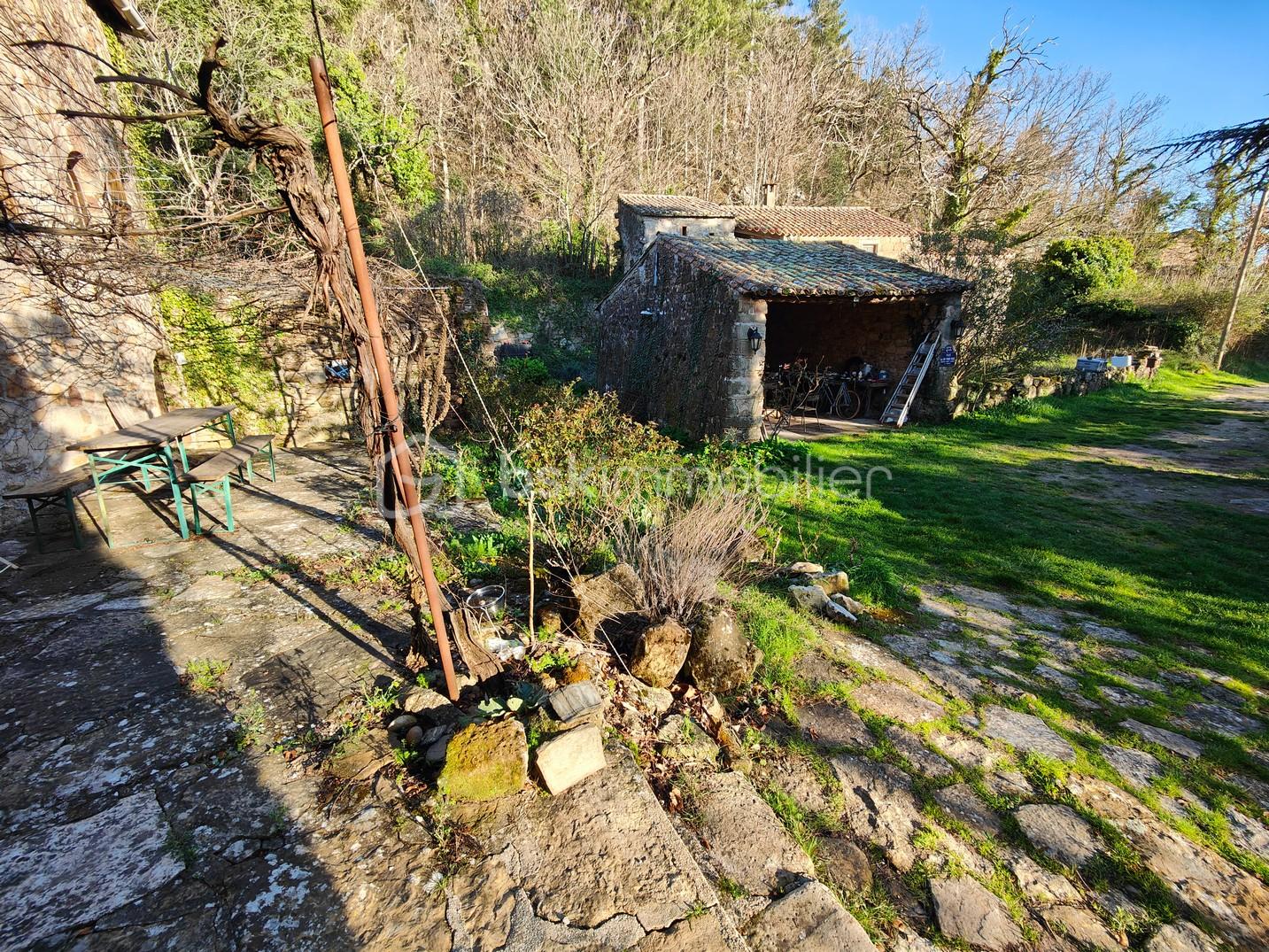 Maison en pierre de 250 m² - IMG20240313172459.jpg