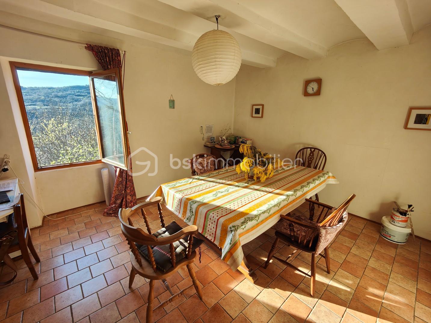 Maison en pierre de 250 m² - IMG20240313172347.jpg