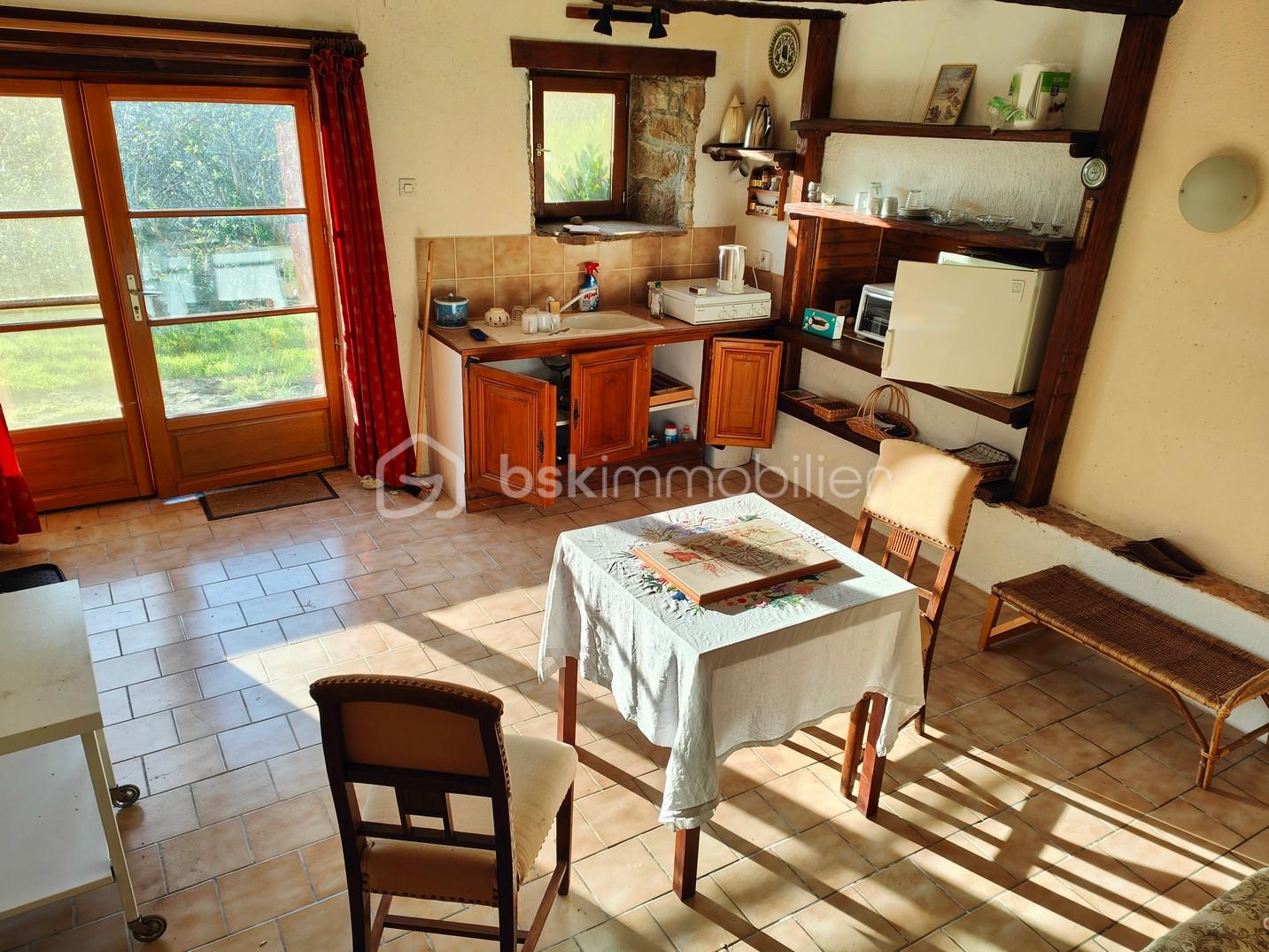 Maison en pierre de 250 m² - IMG20240313173239.jpg