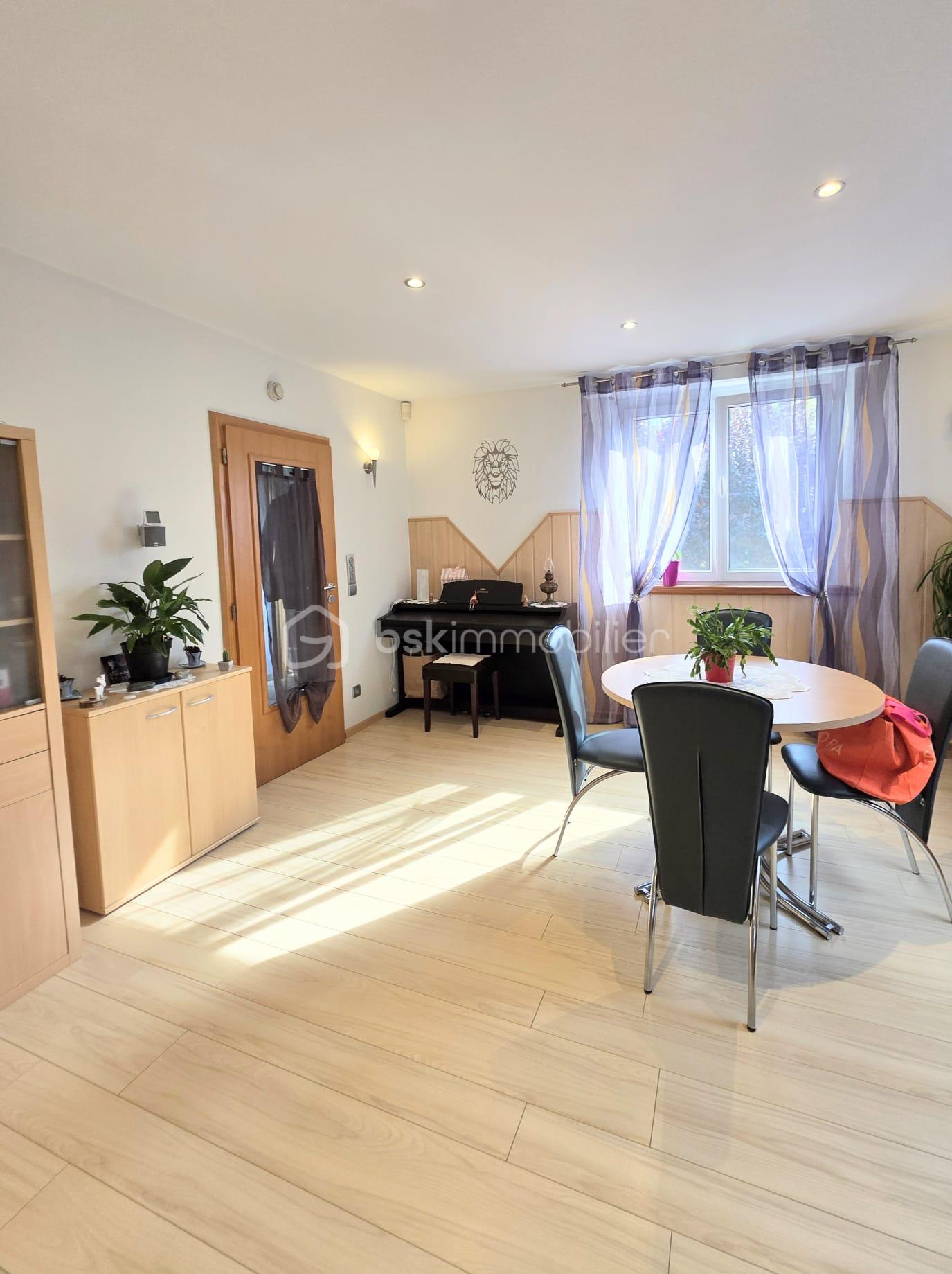 Maison de 124 m² - SEJOUR MAISON 1.jpg