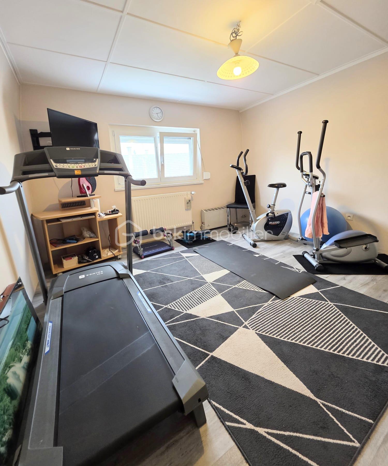 Maison de 124 m² - CHAMBRE ETAGE MAISON 1.jpg