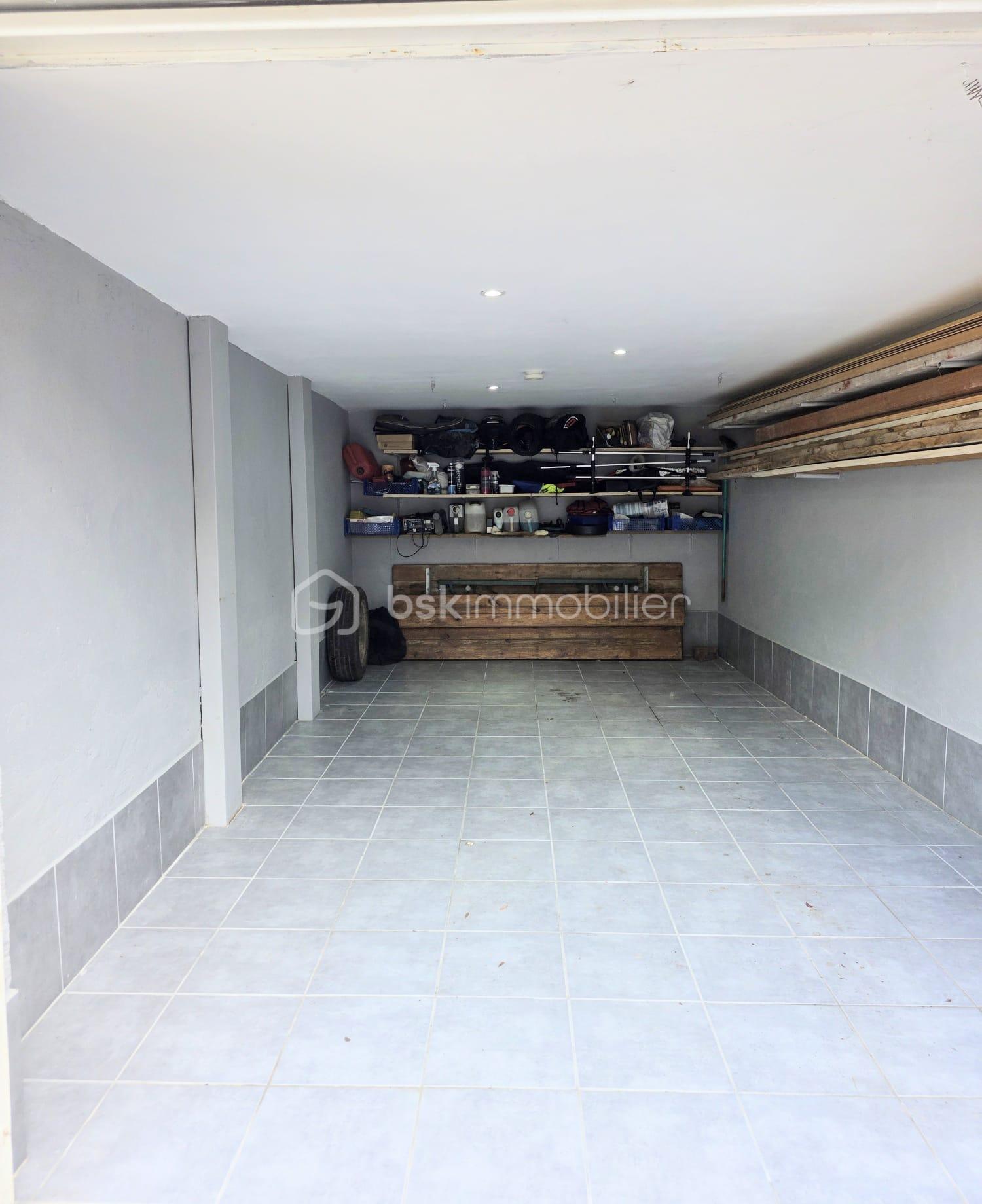 Maison de 124 m² - GARAGE.jpg