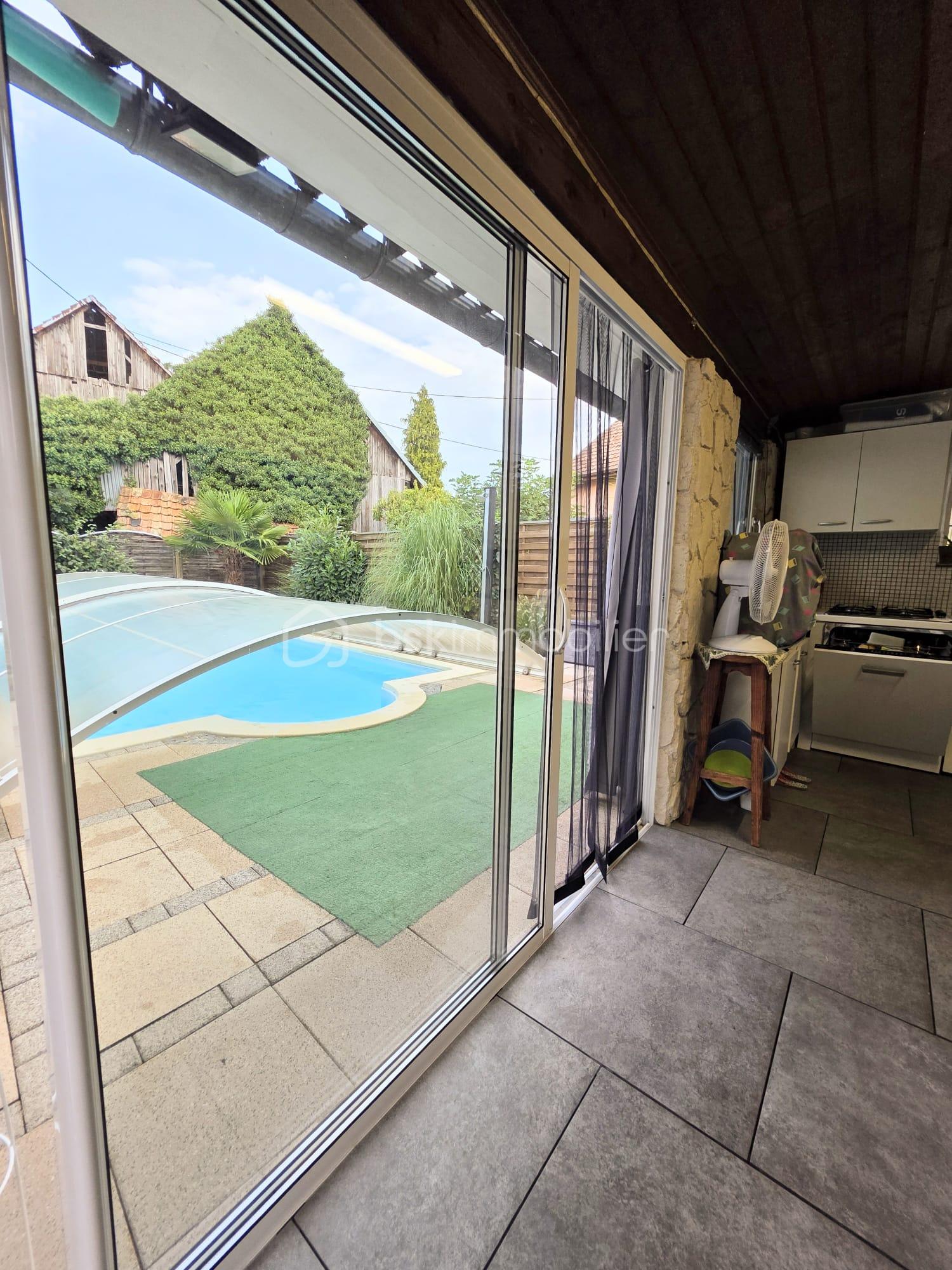 Maison de 124 m² - CUISINE ETE + PISCINE.jpg