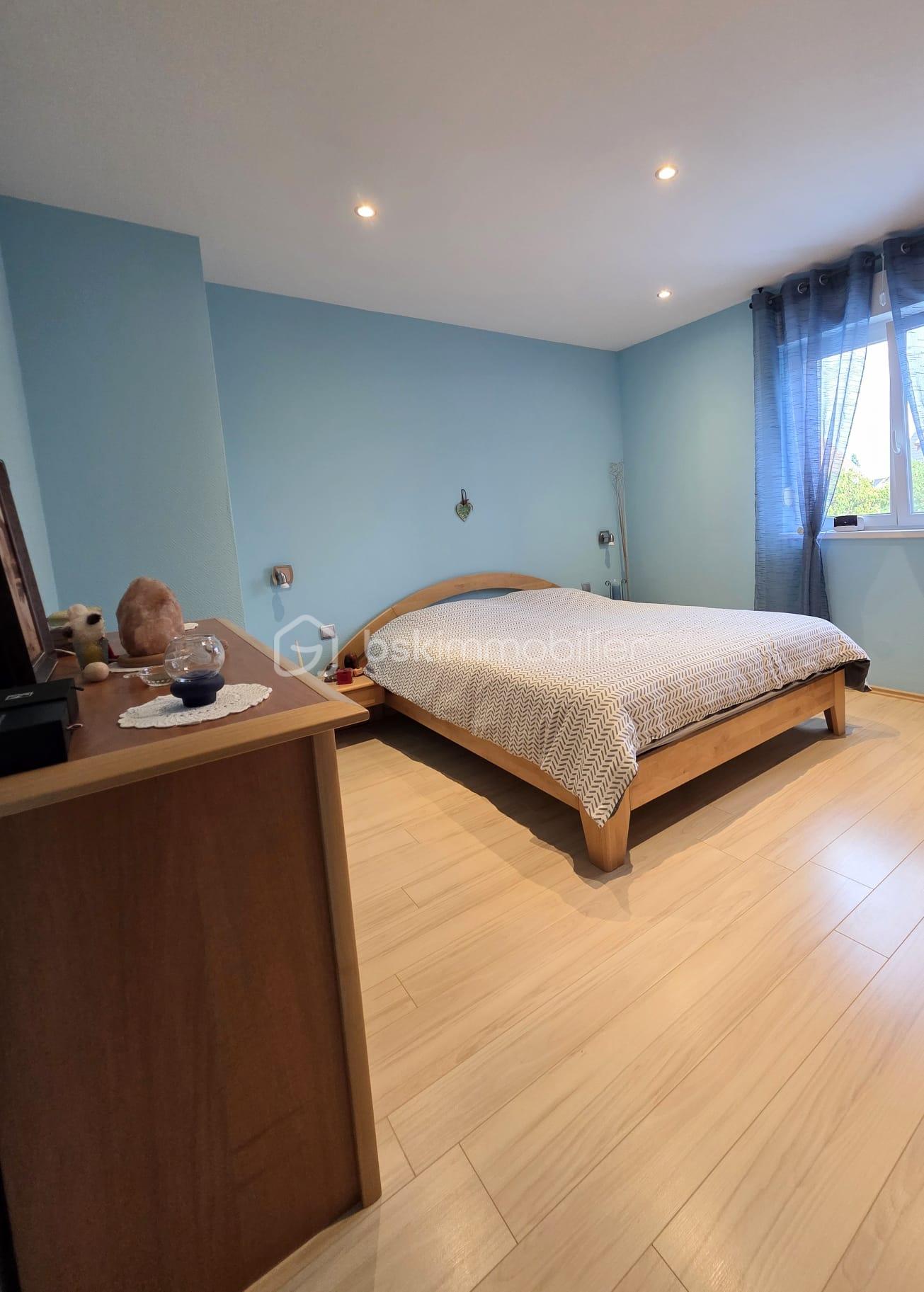 Maison de 124 m² - CHAMBRE BAS MAISON 1.jpg