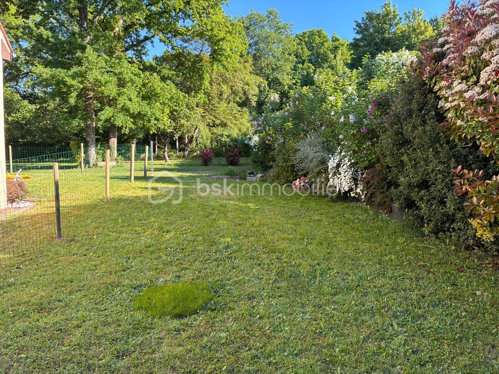 Terrain de 745 m² - IMG-20250501-WA0003(1).jpg