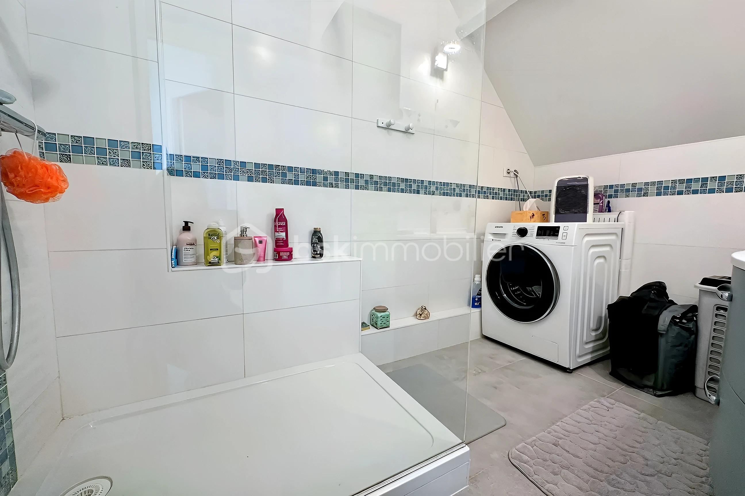 hoqi-bacd5f7450fd478490fabb4378320a07.jpg