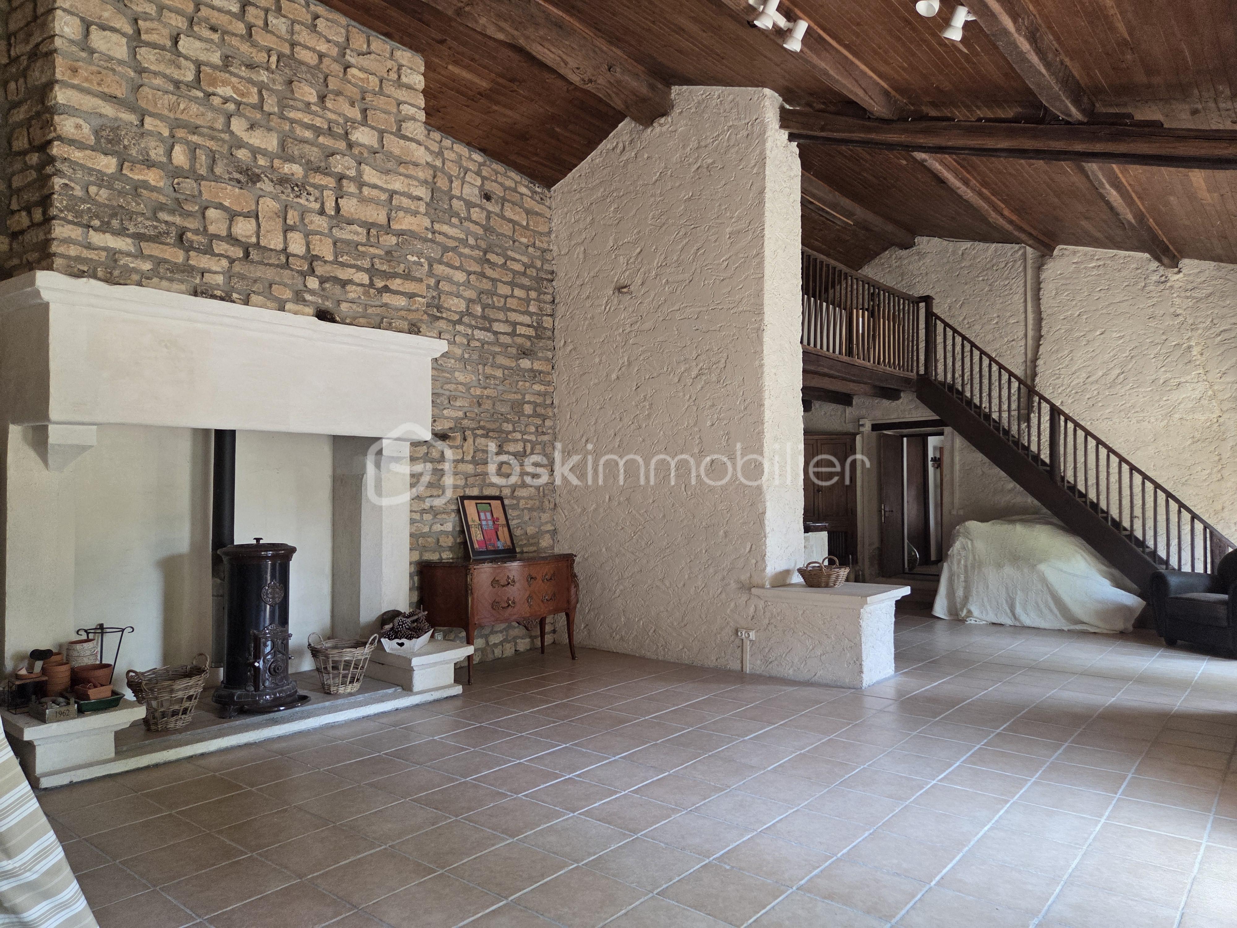 Maison ancienne de 220 m² - gite 3.jpg