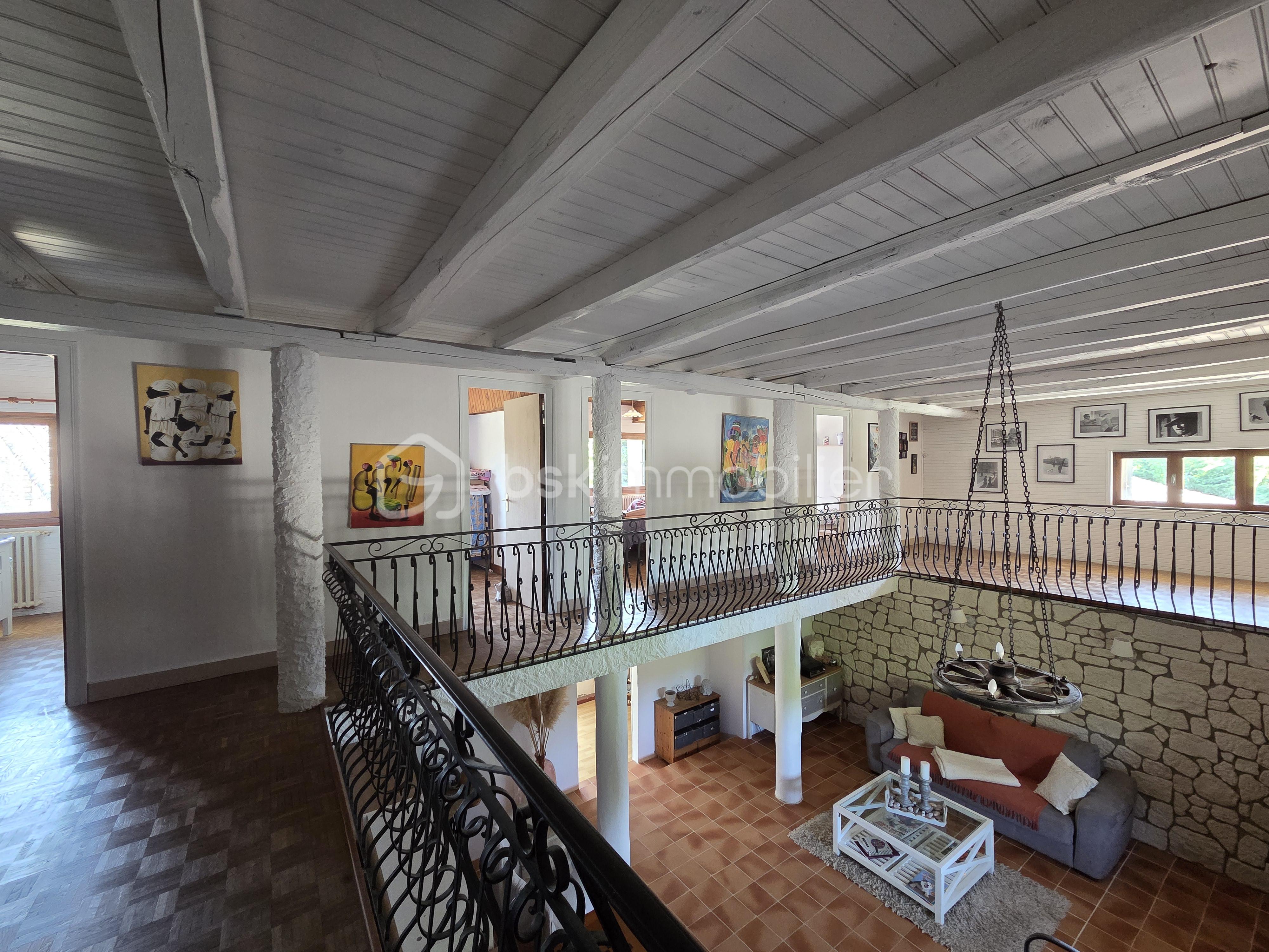 Maison ancienne de 220 m² - mez 2.jpg