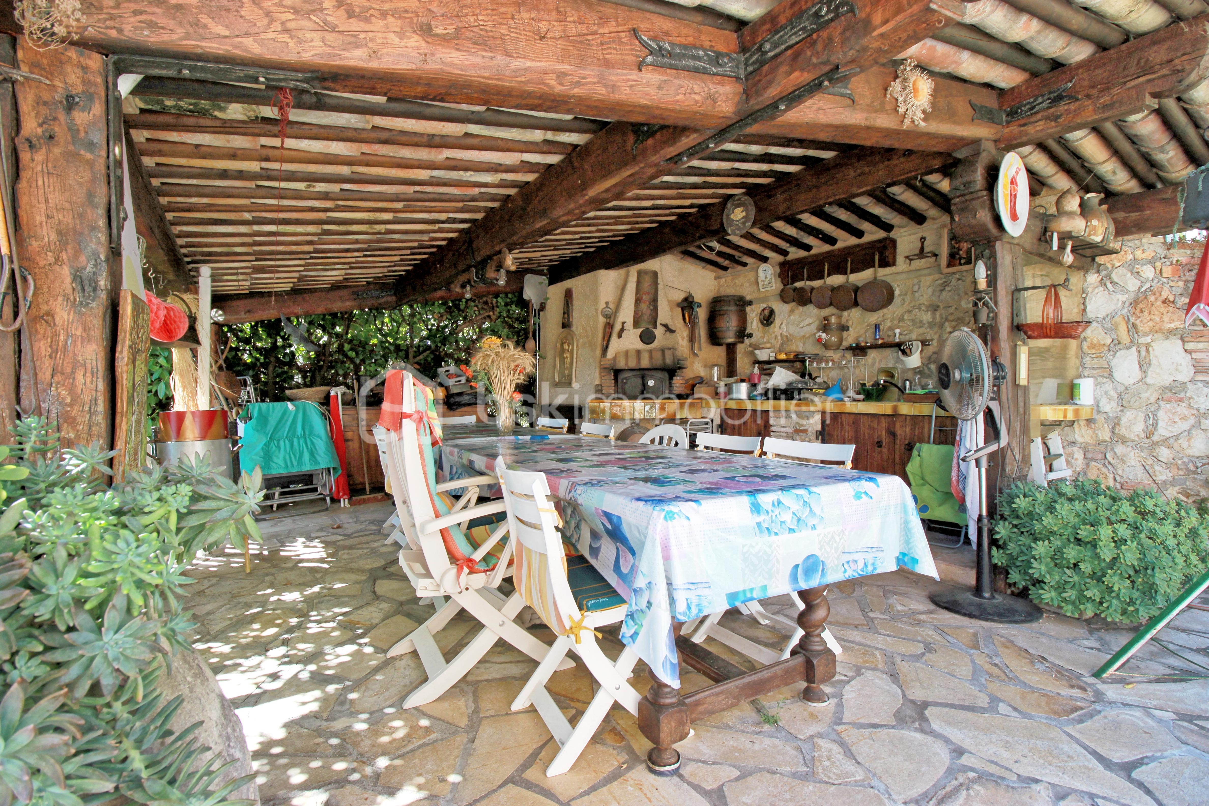 Maison de 94 m² - cuisine exterieure.jpg