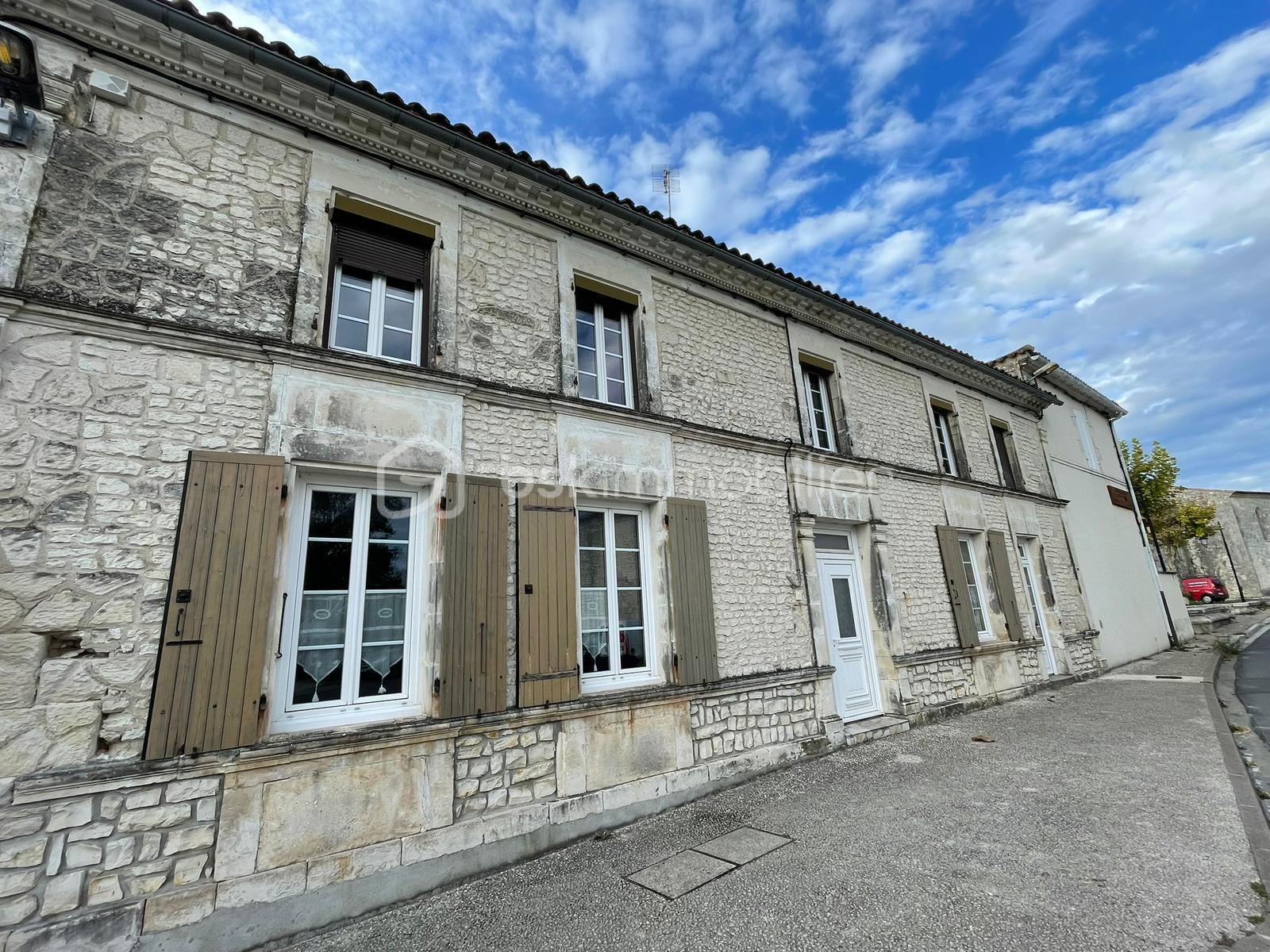 Maison de 180 m² - IMG-20251015-WA0004.jpg