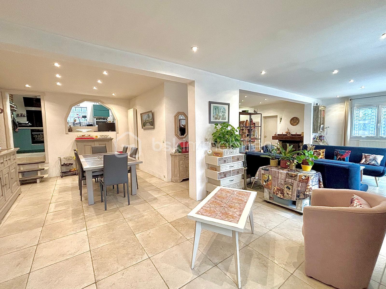 Maison de 125 m² - IMG-20251027-WA0005.jpg