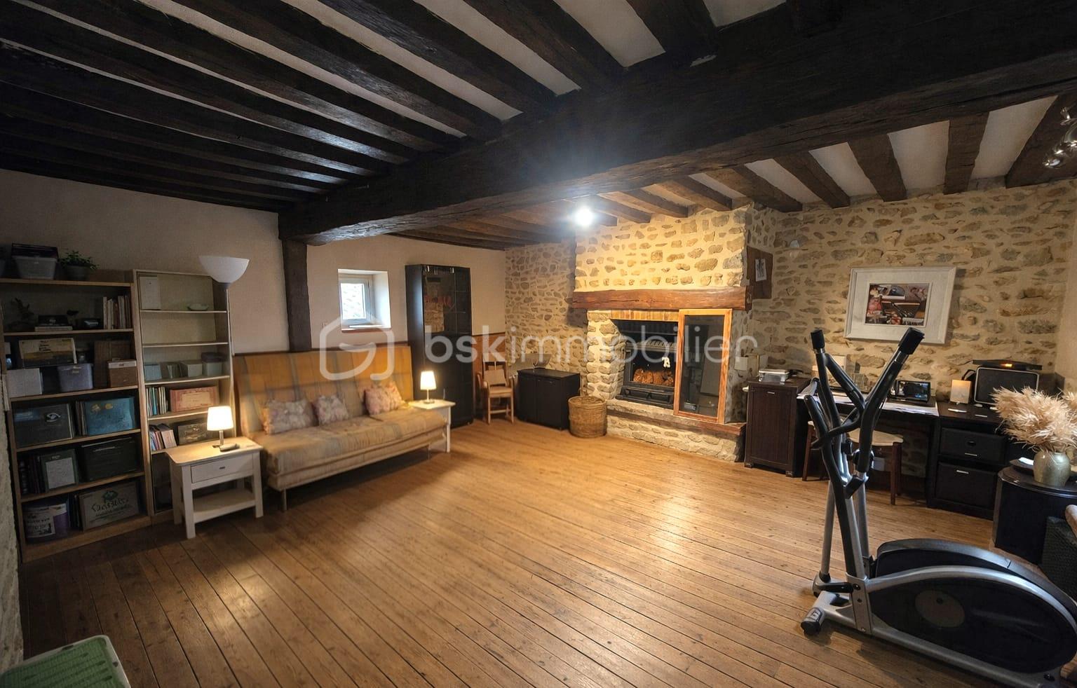 Maison en pierre de 107 m² - IMG-20251212-WA0006.jpg