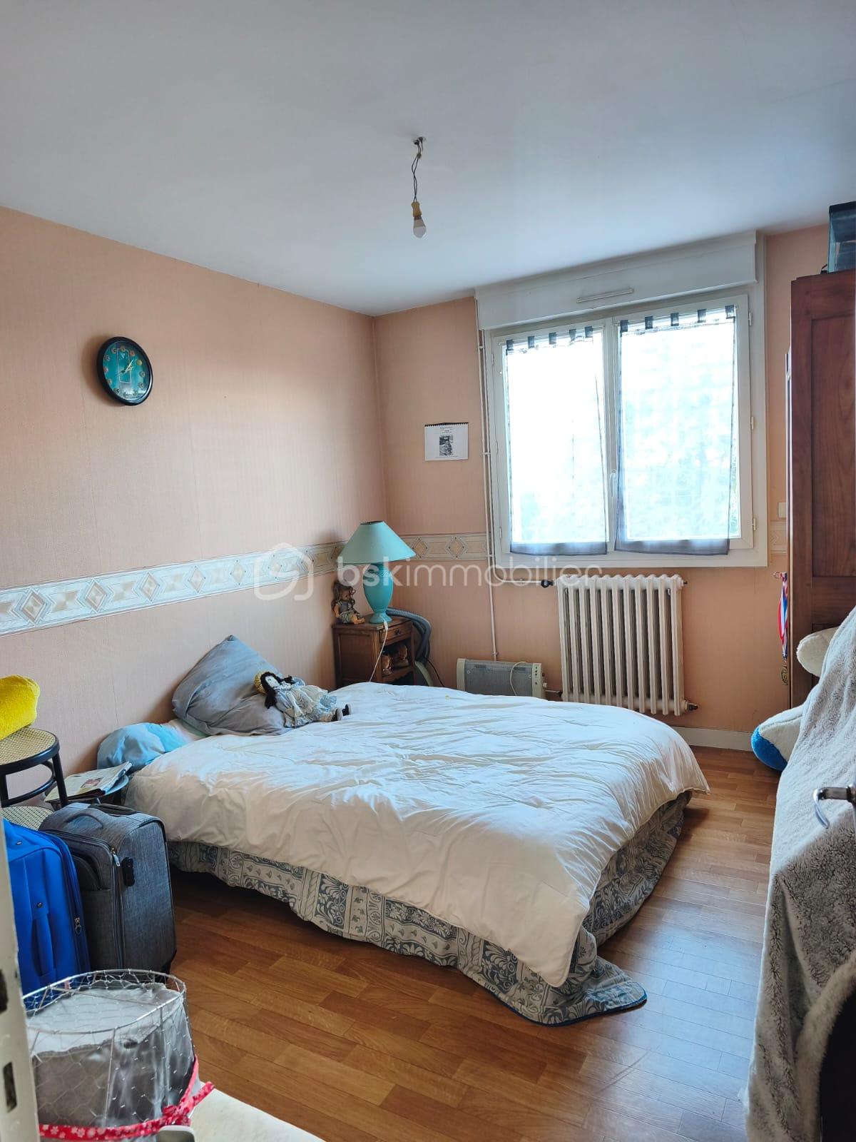 d9565e87-fd35-4a47-ab35-116637ce51d6.jpg