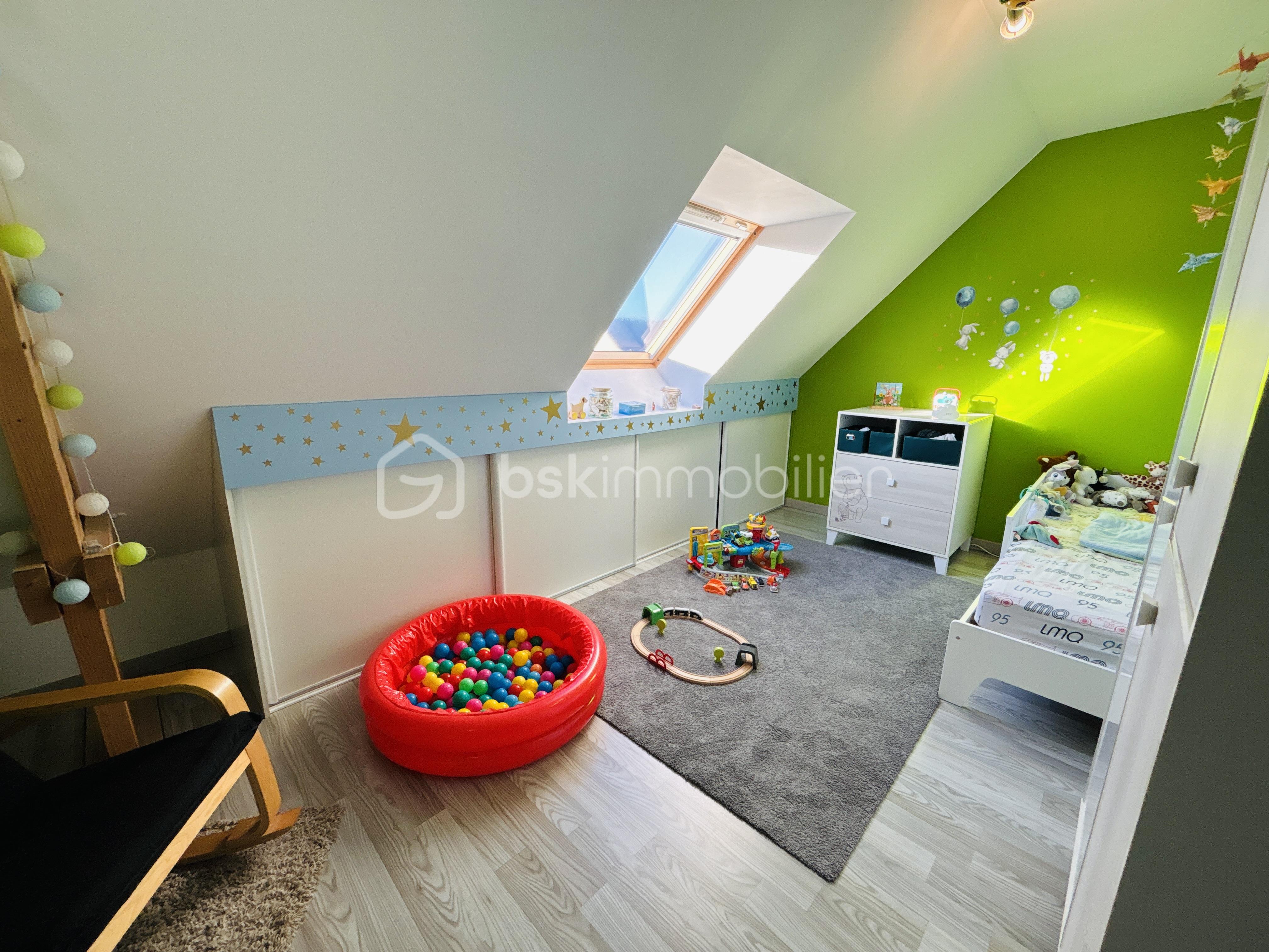 Maison de 100 m² - DJI_20251120_092156_590.jpg