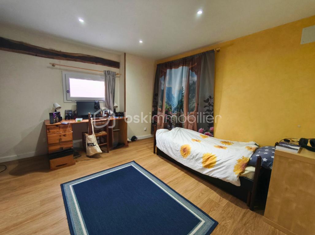 Maison de 165 m² - CHAMBRE 3.png