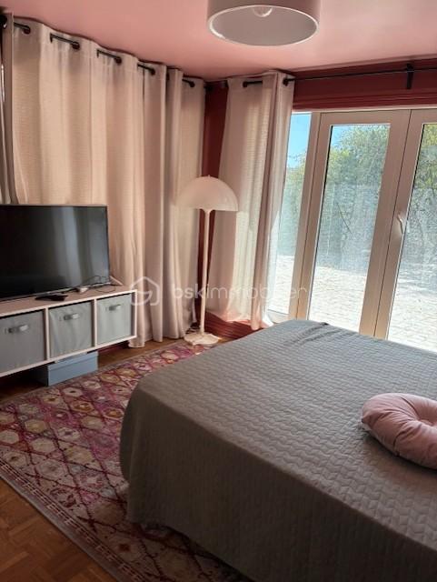 Maison d architecte de 101 m² - chambre sous sol 2.jpg