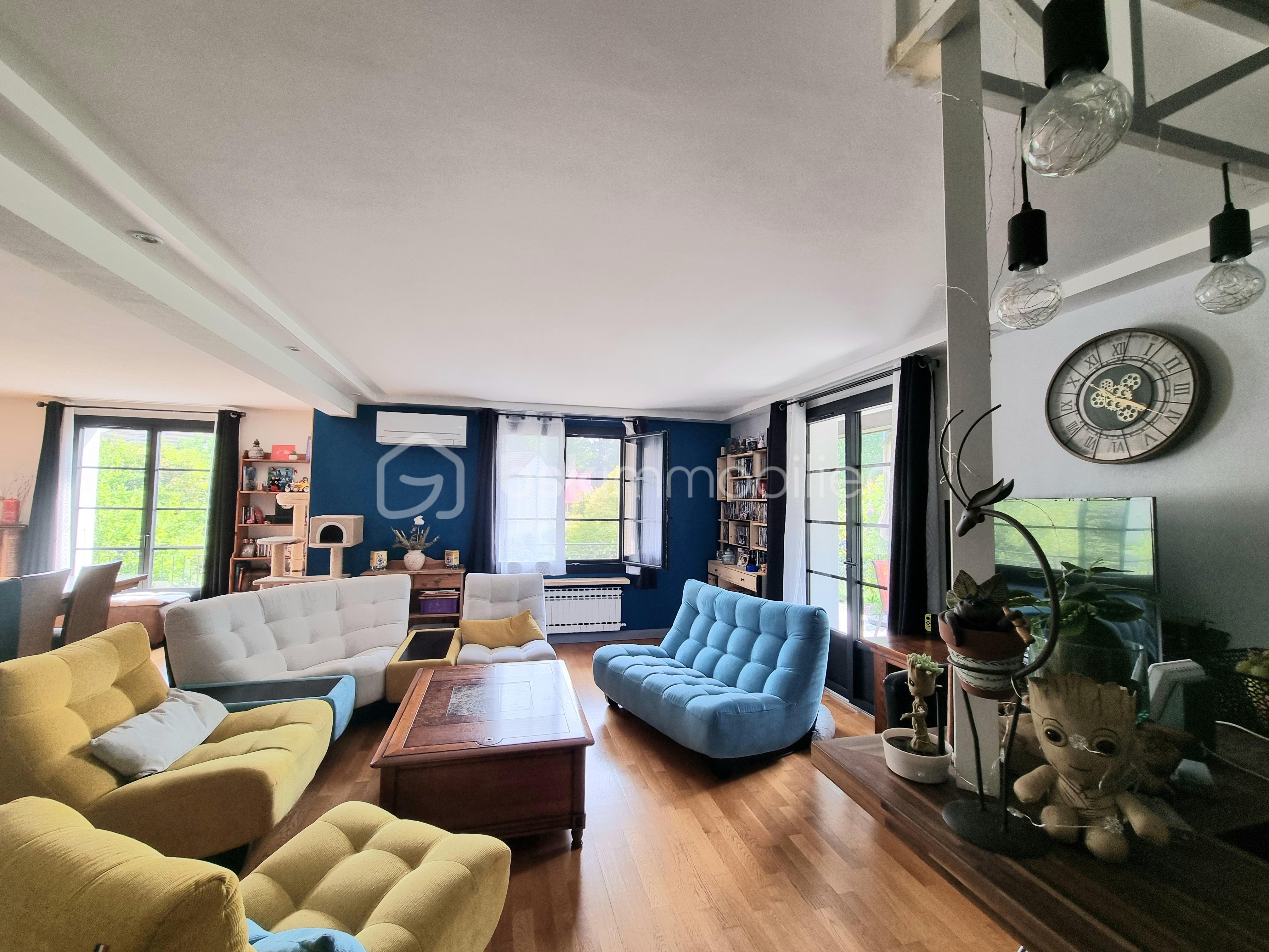 Maison traditionnelle de 193 m² - salon 2.jpg