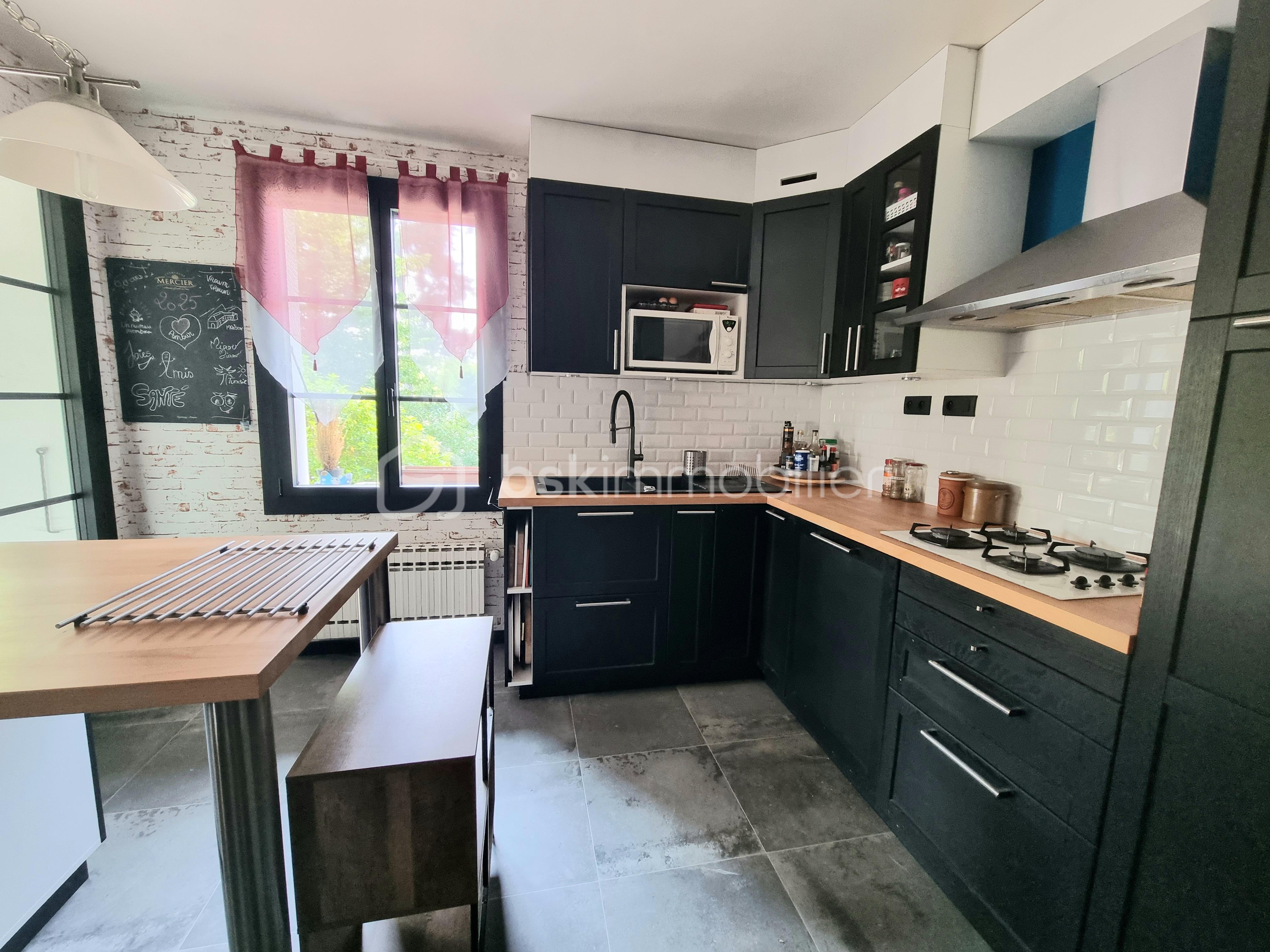 Maison traditionnelle de 193 m² - Cuisine 4.jpg