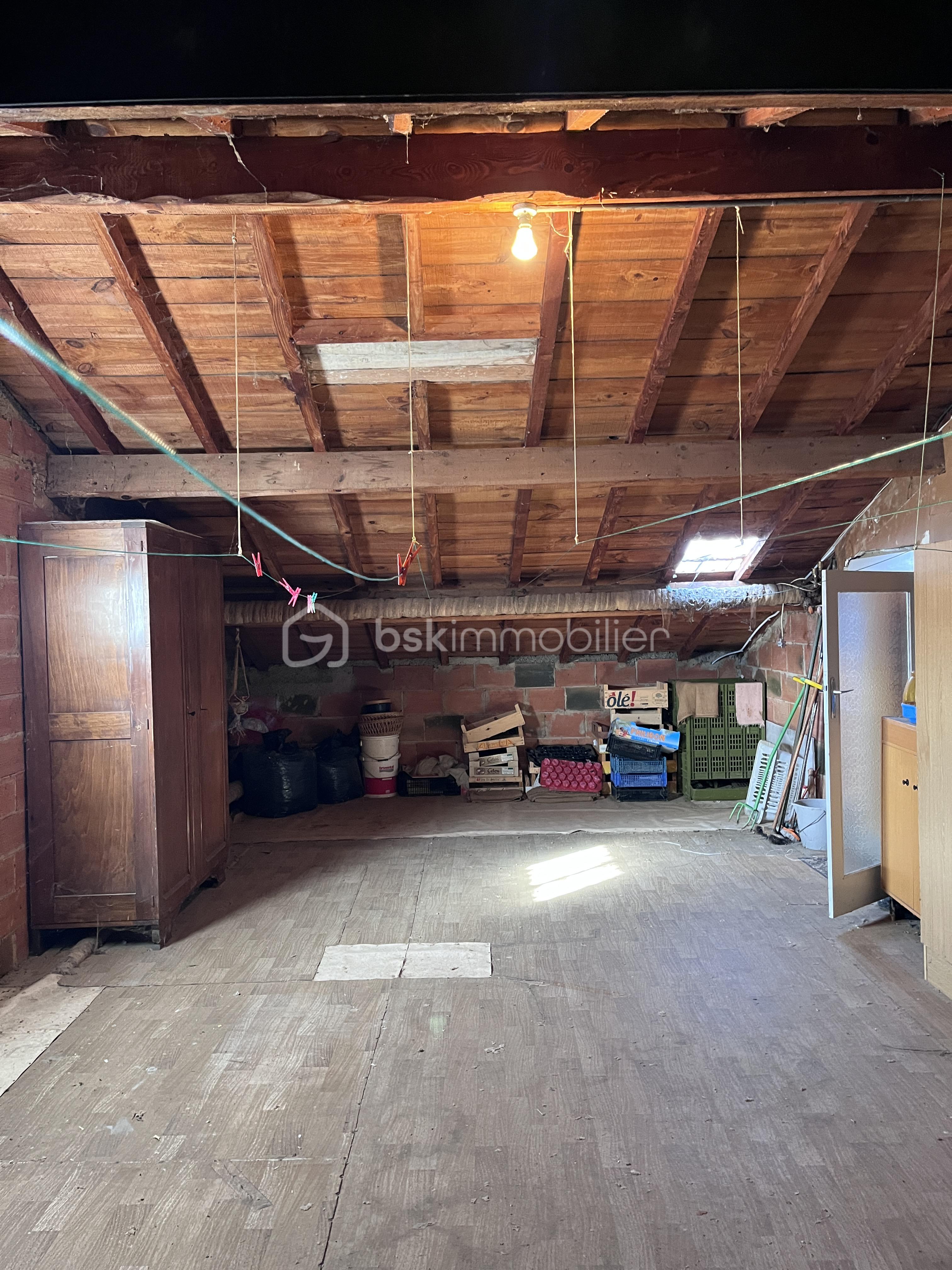 Maison de 94,07 m² - combles.JPG