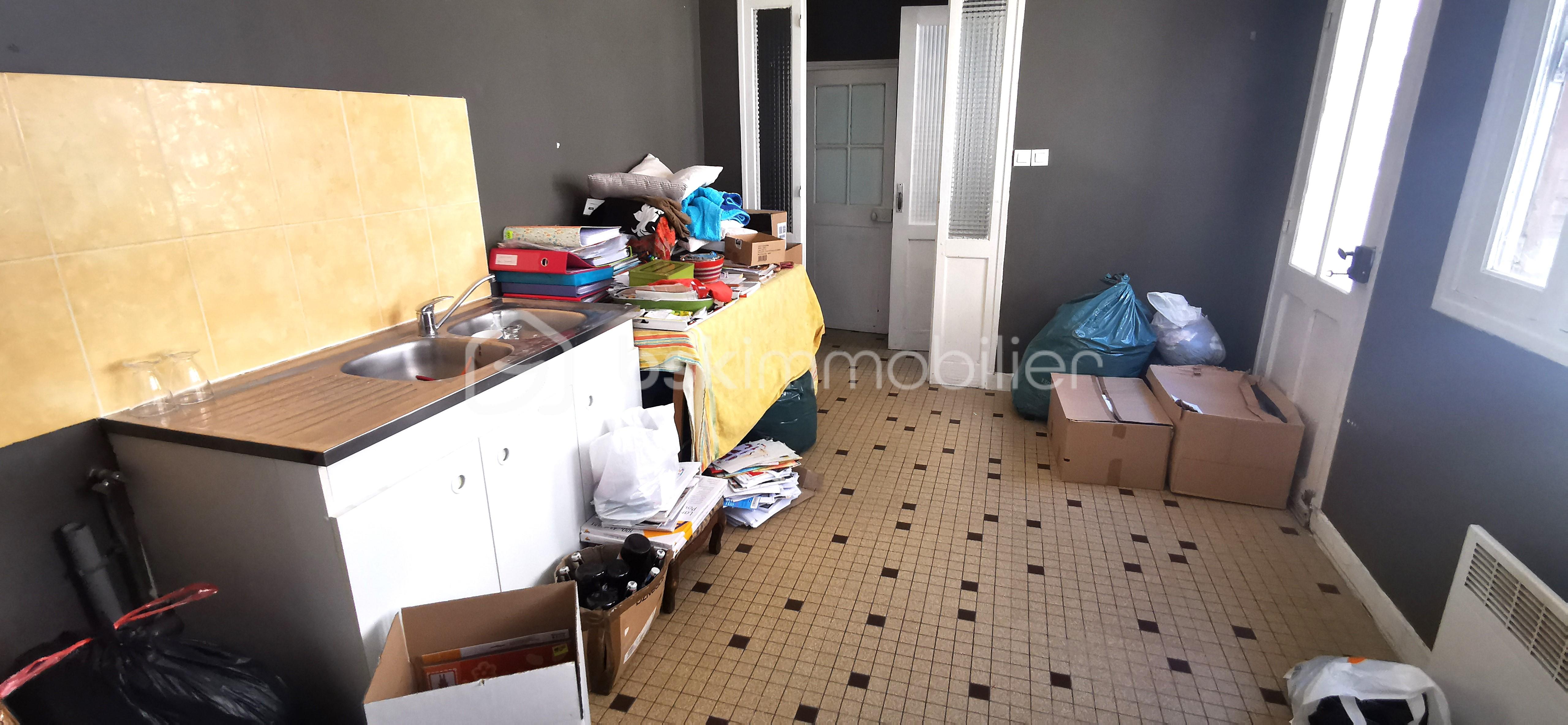 Immeuble mixte de 110 m² - LOCAL3.jpg