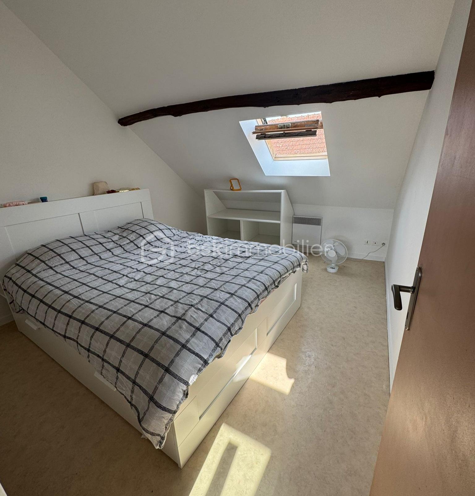 Immeuble mixte de 110 m² - IMG-20250615-WA0015 (2).jpg