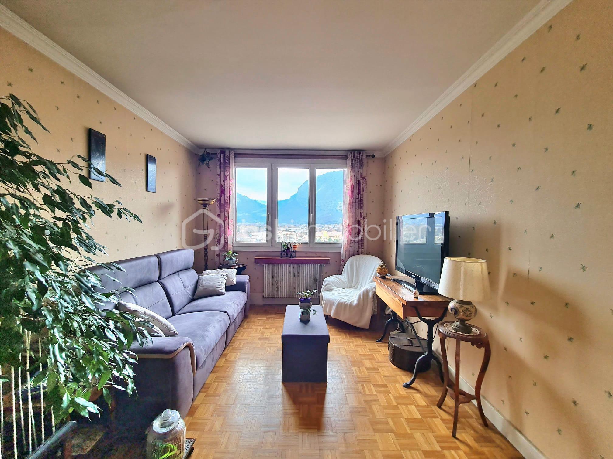 Appartement de 76 m² - salon 1 BIS.JPG