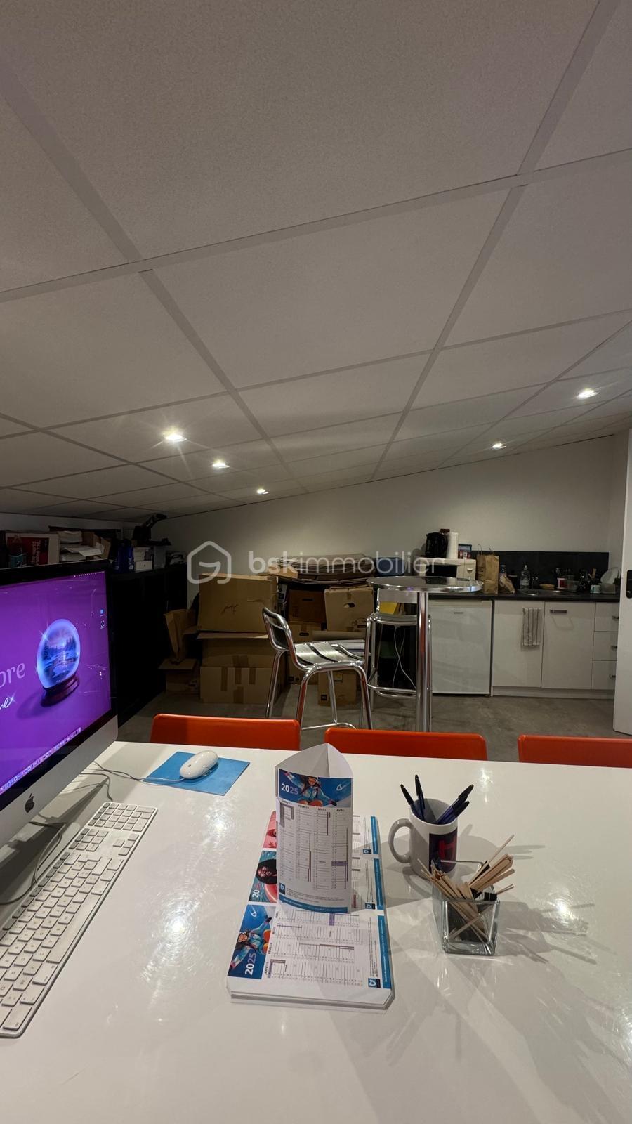 Local commercial de 80 m² - 490b75b9-cd21-4a3a-acd5-c8fc086e1602.JPG