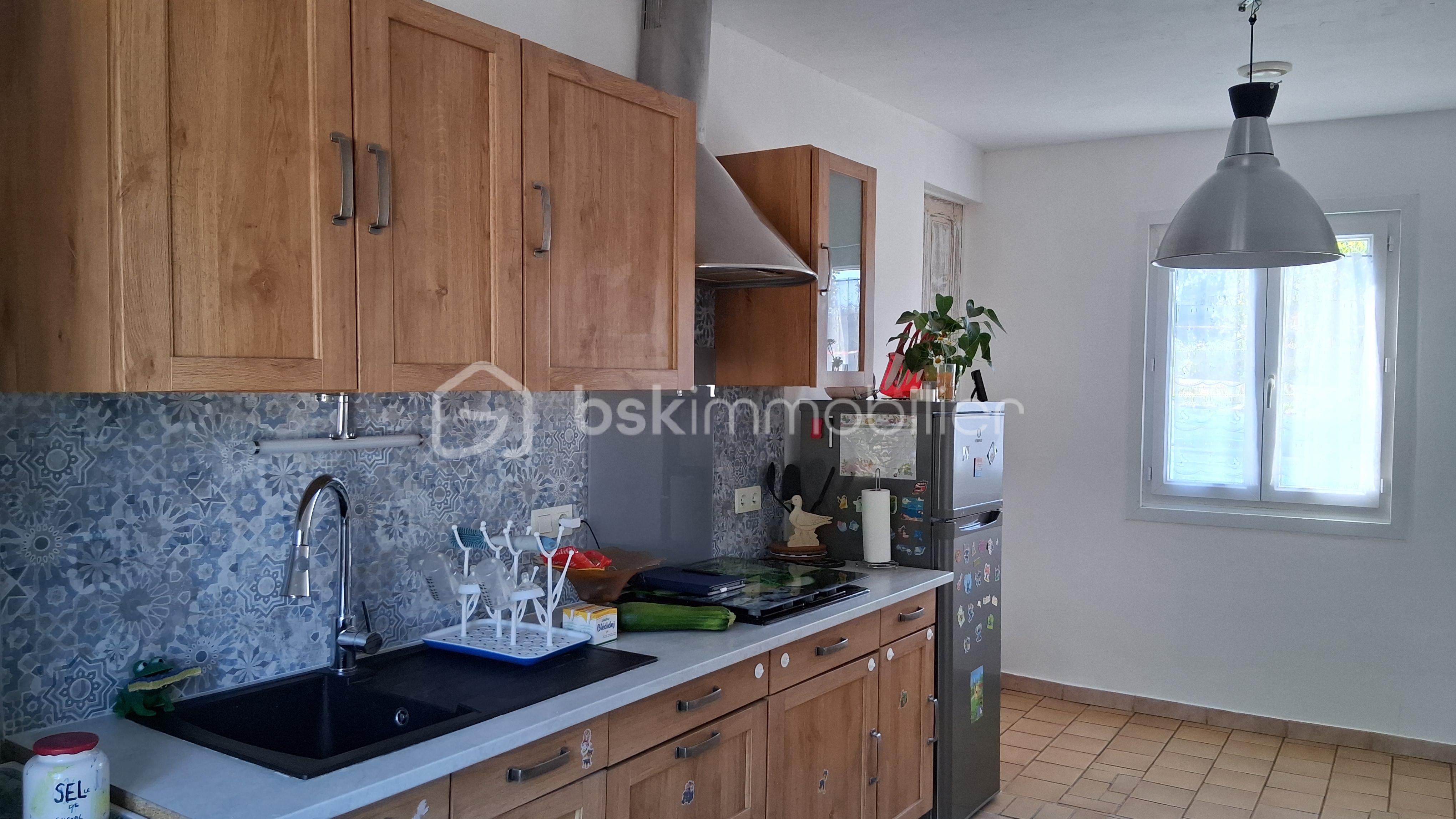 cuisine repeinte 2.jpg