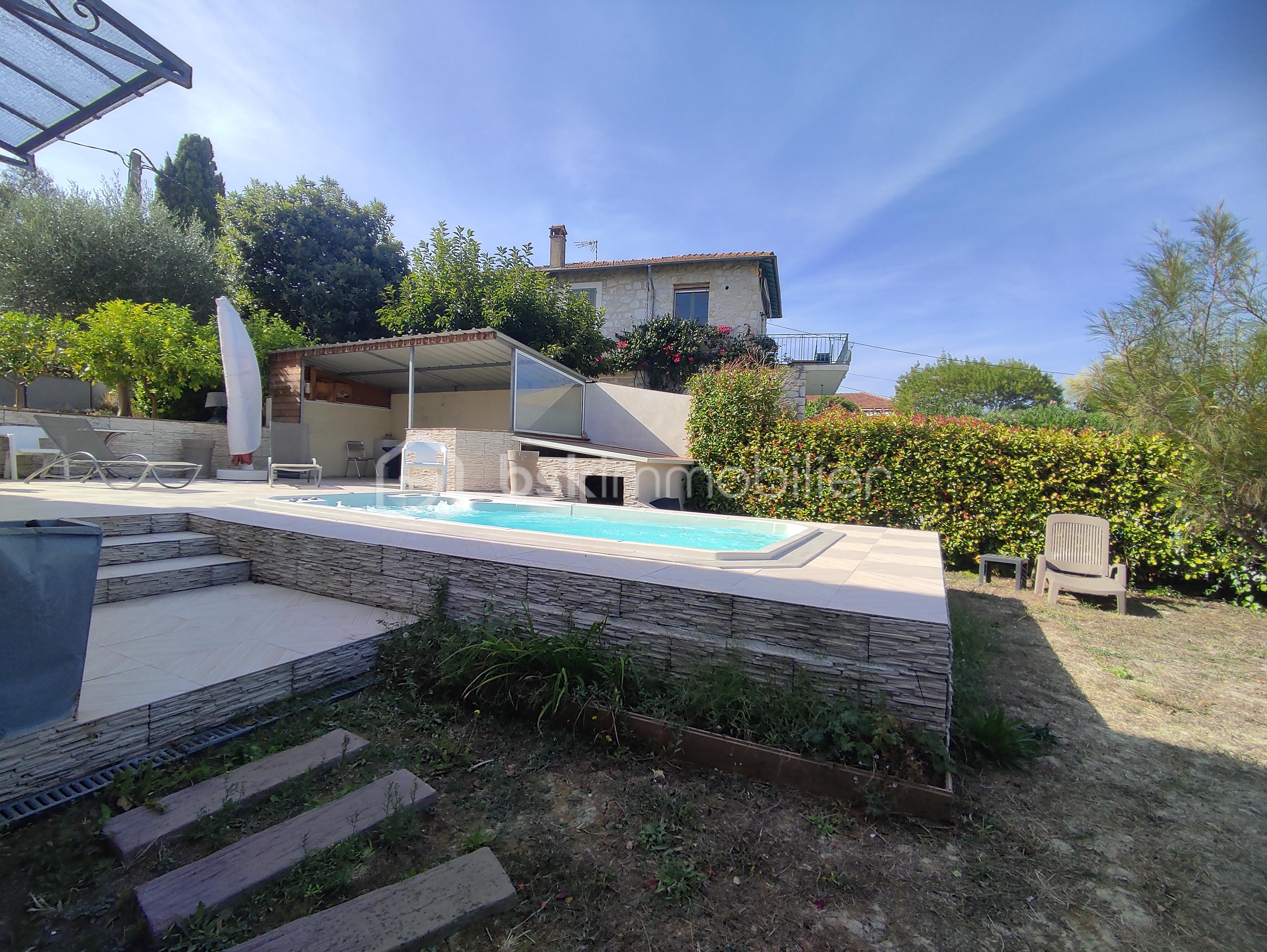 Maison de 155 m² - 1758275260920.jpg