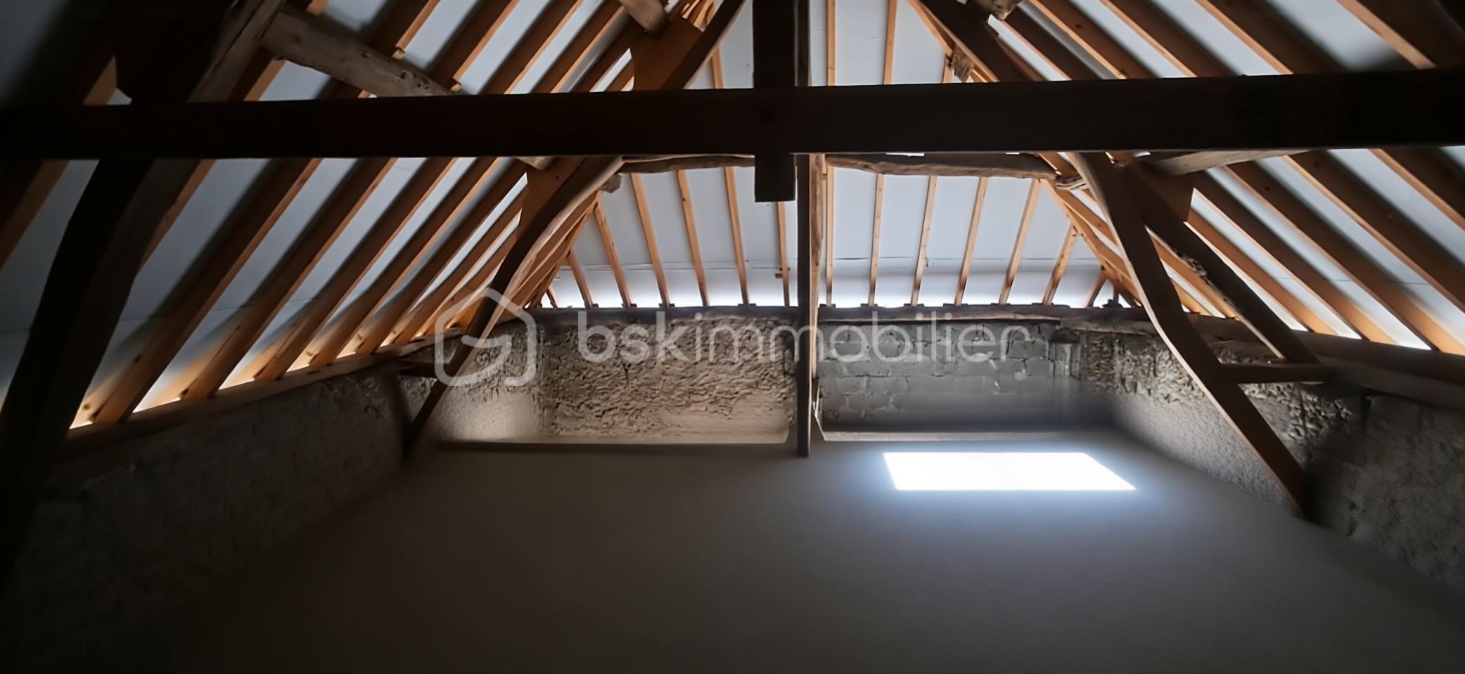 Maison de 85 m² - Maison La Frette 88 Rte de LCSA Grange 10.jpg