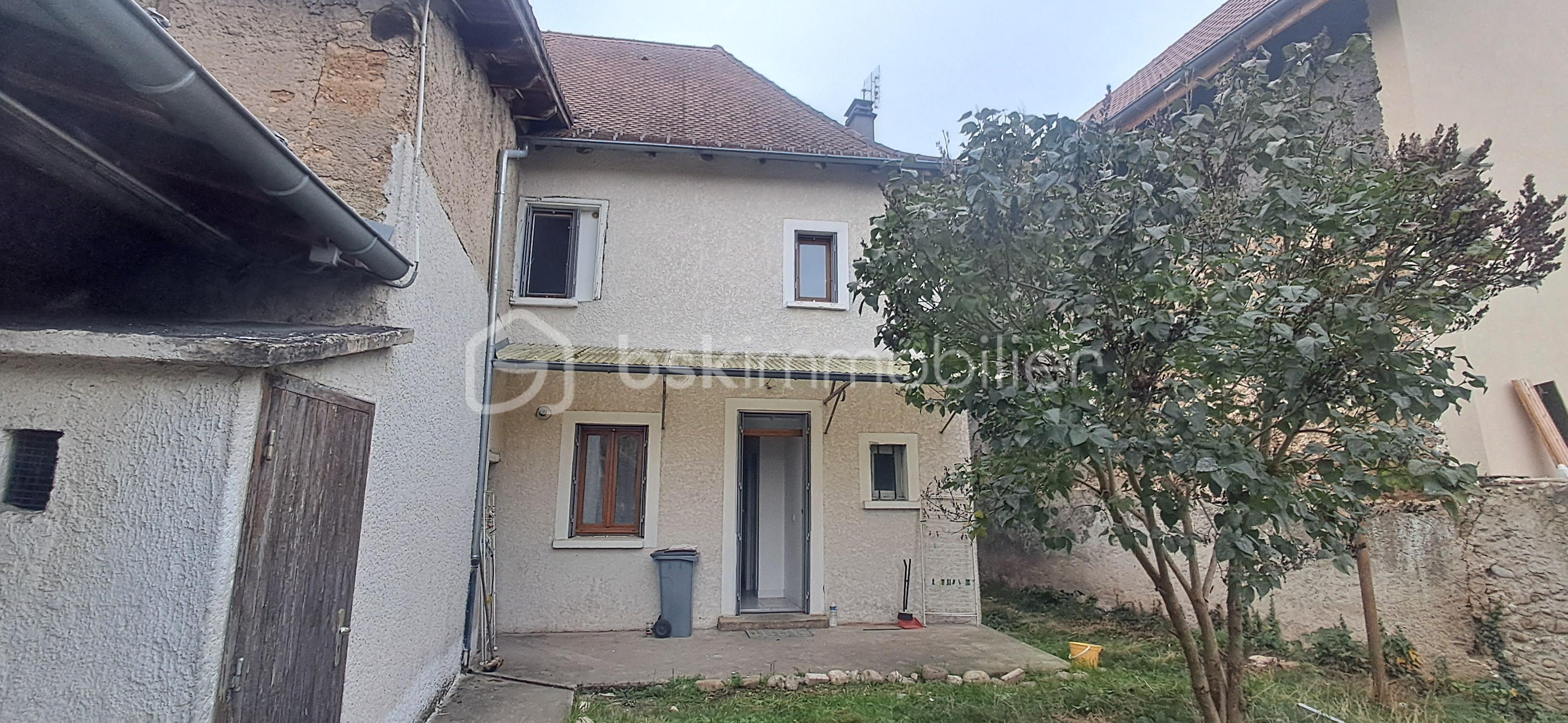 Maison La Frette 88 Rte de LCSA Façade Nord 2.jpg
