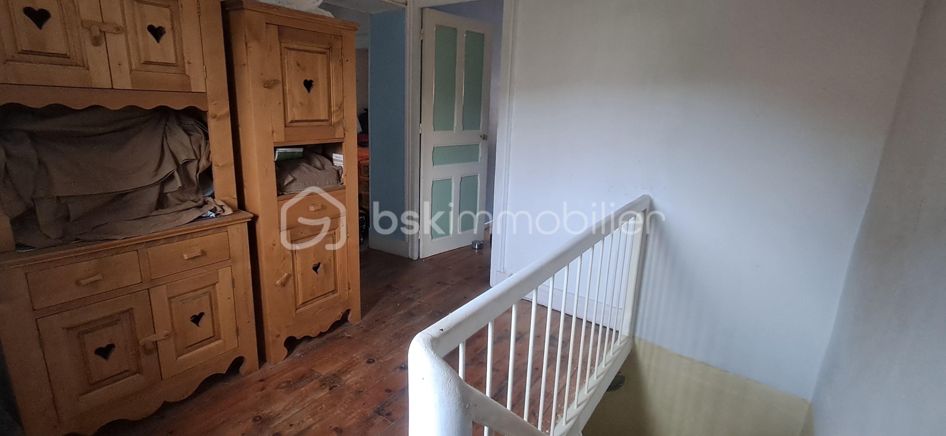 Maison de 85 m² - Maison La Frette 88 Rte de LCSA Hall étage.jpg
