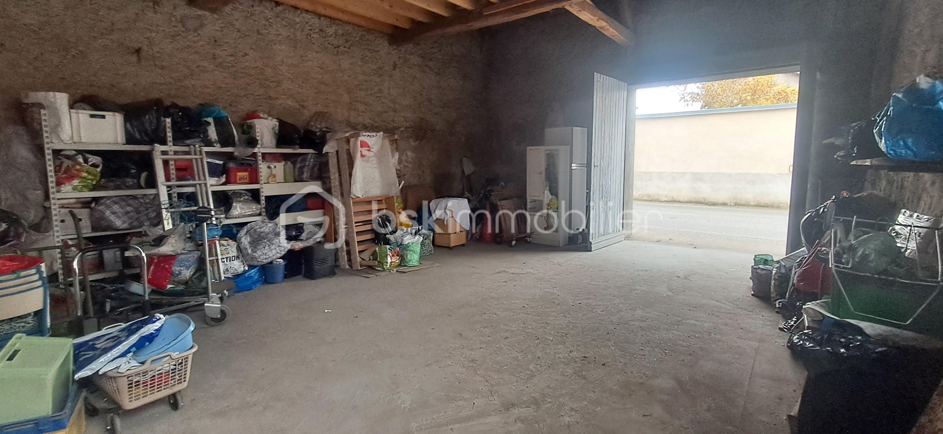 Maison La Frette 88 Rte de LCSA Grange 4.jpg