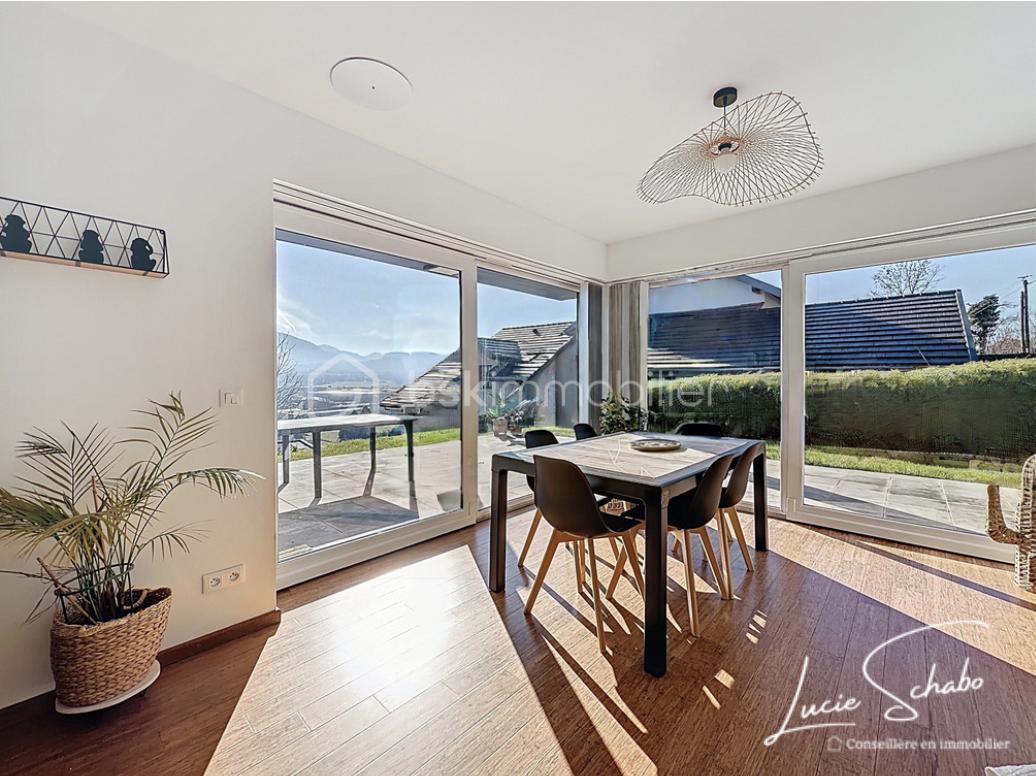 Maison Martenex salle à manger.png