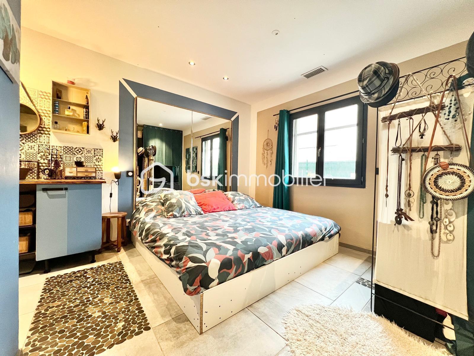 Maison traditionnelle de 120 m² - imfwdGmdKylFu0xbO7u8lRS0gxsJI3tb6WFz3JGs-branded.jpg