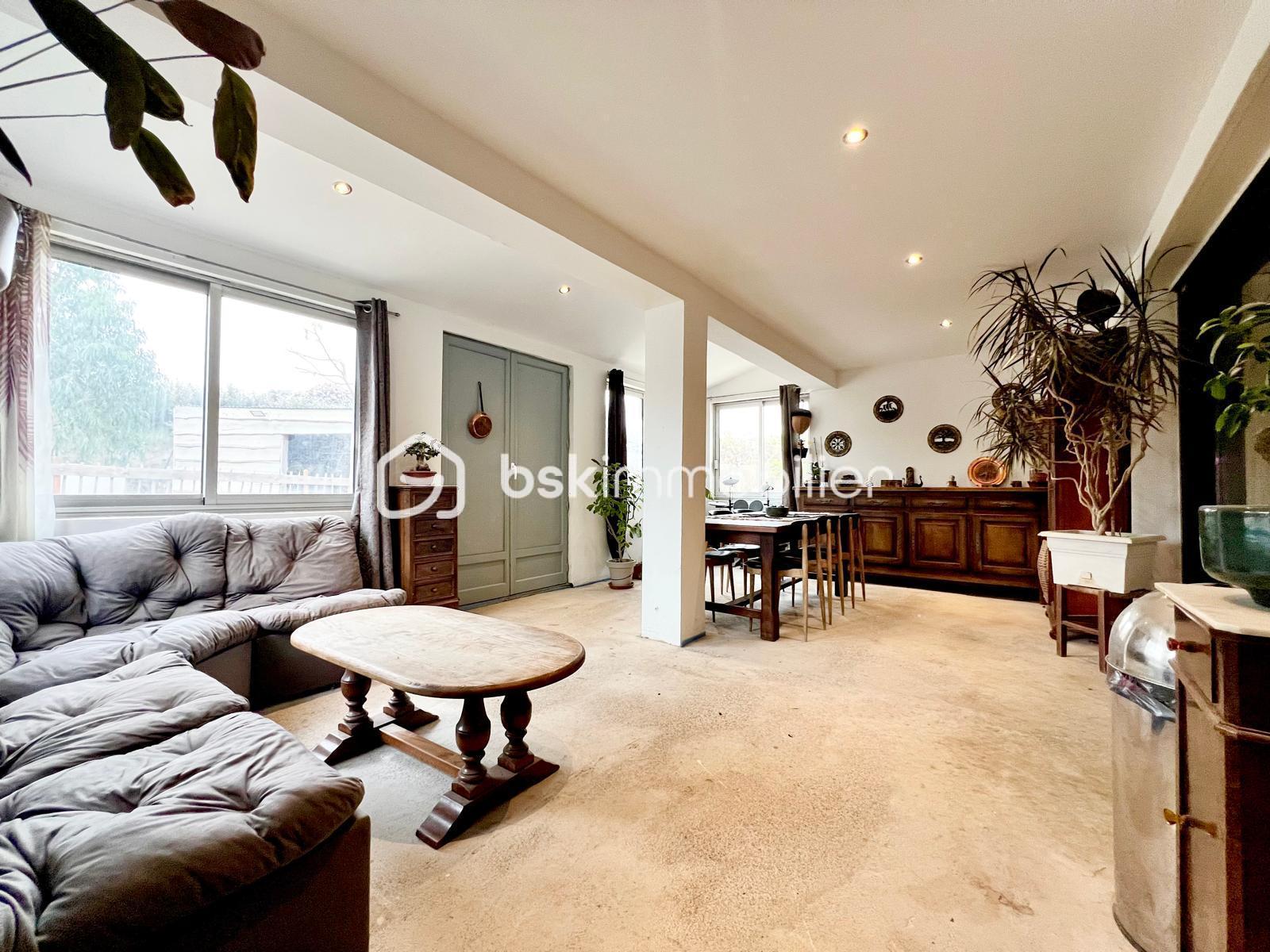 Maison traditionnelle de 120 m² - orM3XjGjOiZGzvmGkWH4Uu6ZZ11PLQnoUabrXQuf-branded.jpg