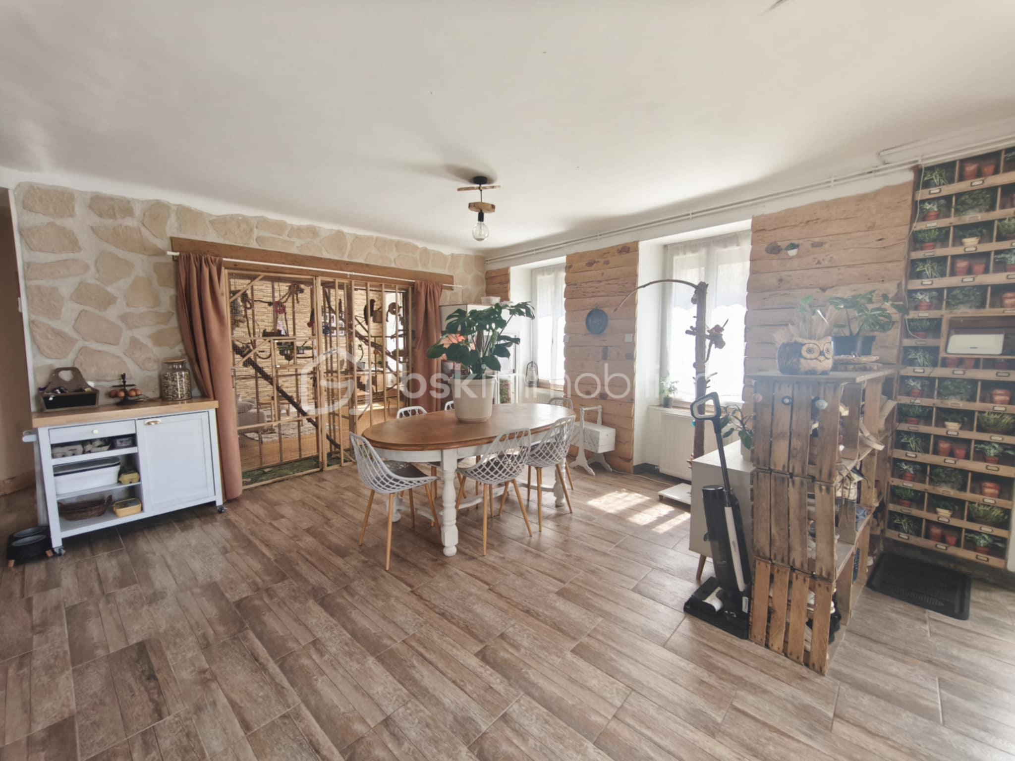 Maison en pierre de 230 m² - 2.jpg