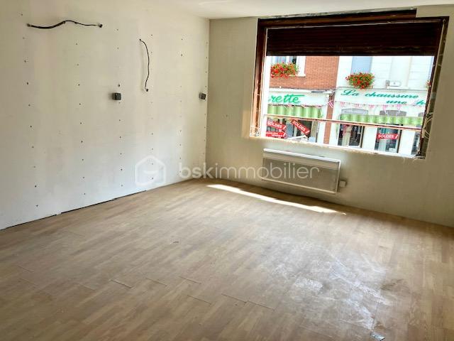Immeuble de 91 m² - castille salon 4.jpg