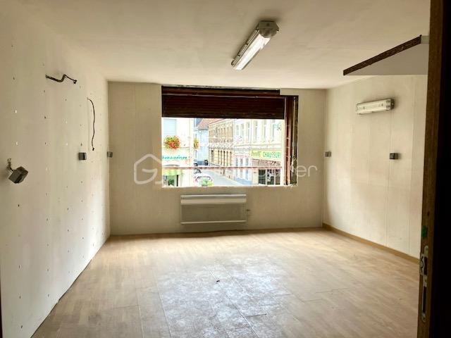 Immeuble de 91 m² - castille salon 1.jpg