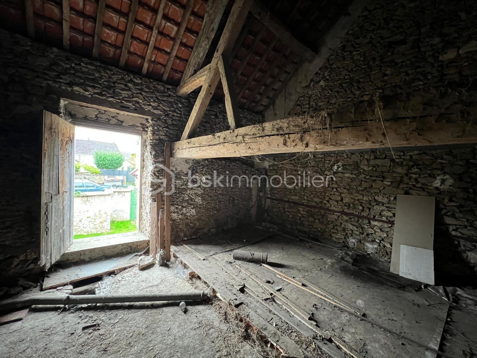 Maison de 100 m² - WhatsApp Image 2025-09-24 à 16.55.46_4f9b532c.jpg