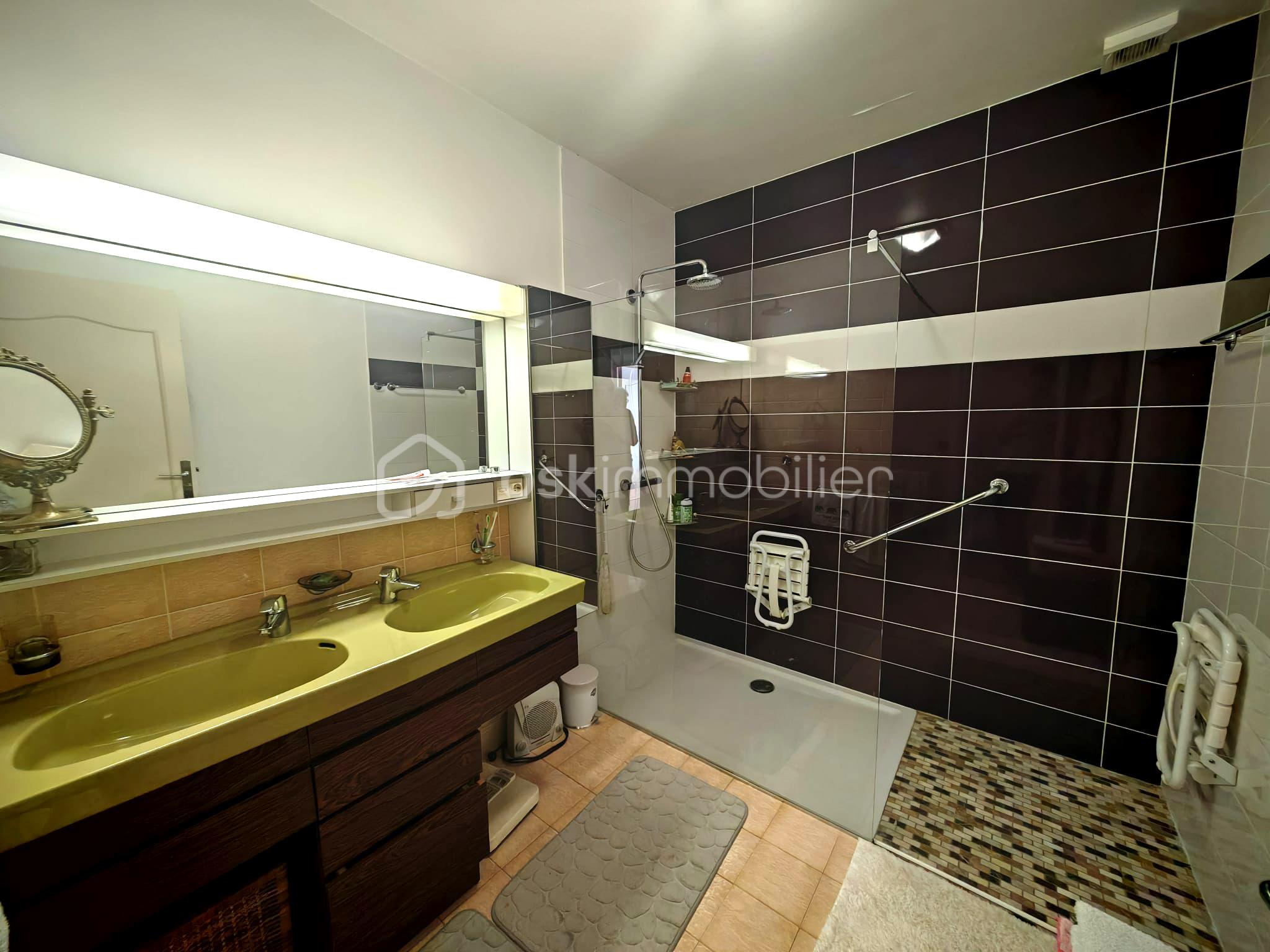 Maison traditionnelle de 160 m² - SDE2.jpg