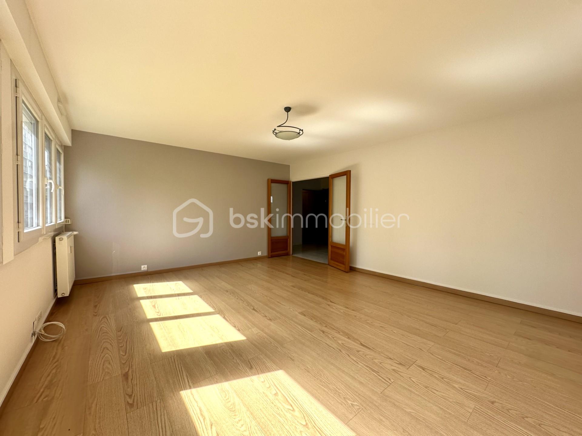 Appartement de 70 m² - SEJOUR 2.jpg